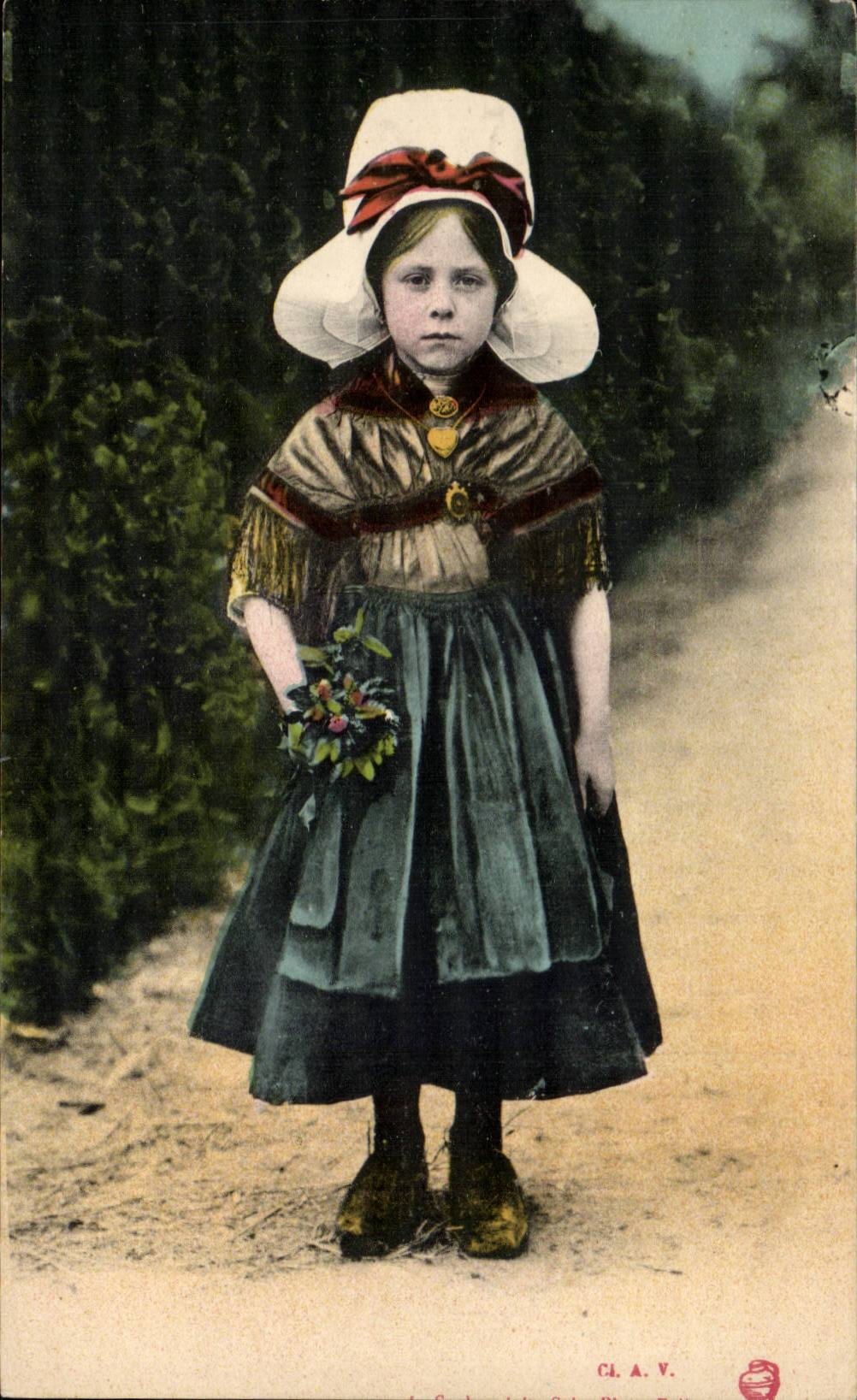 Child - Fantasy - Folklore - Costumes - CPA