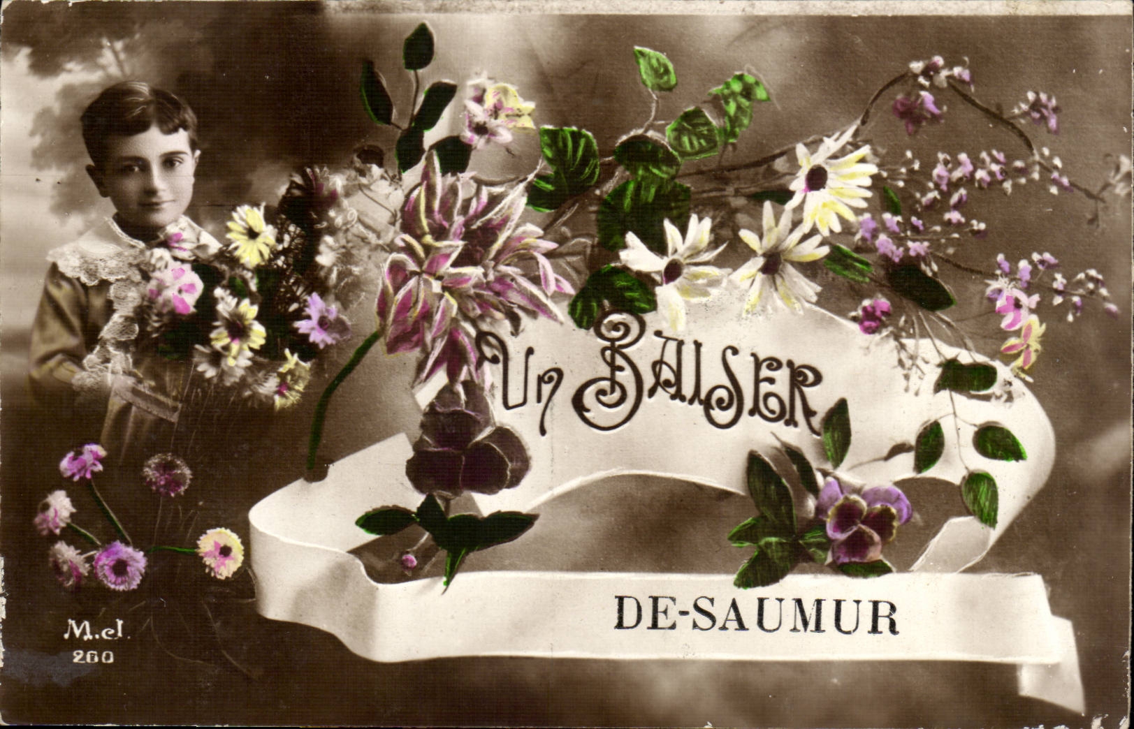 Saumur - a Kiss of Saumur - CPA