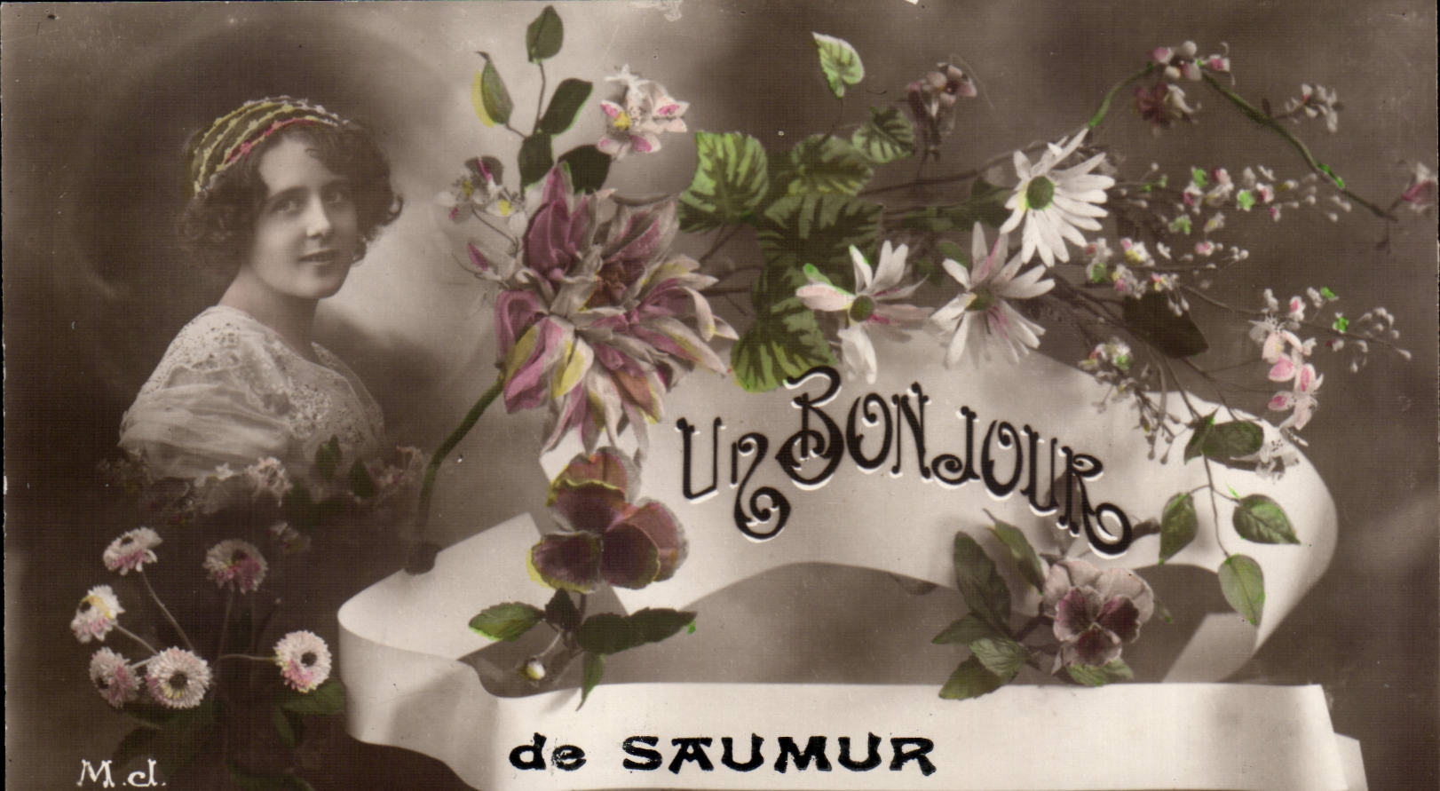 Saumur - a Hello of Saumur - Woman - CPA