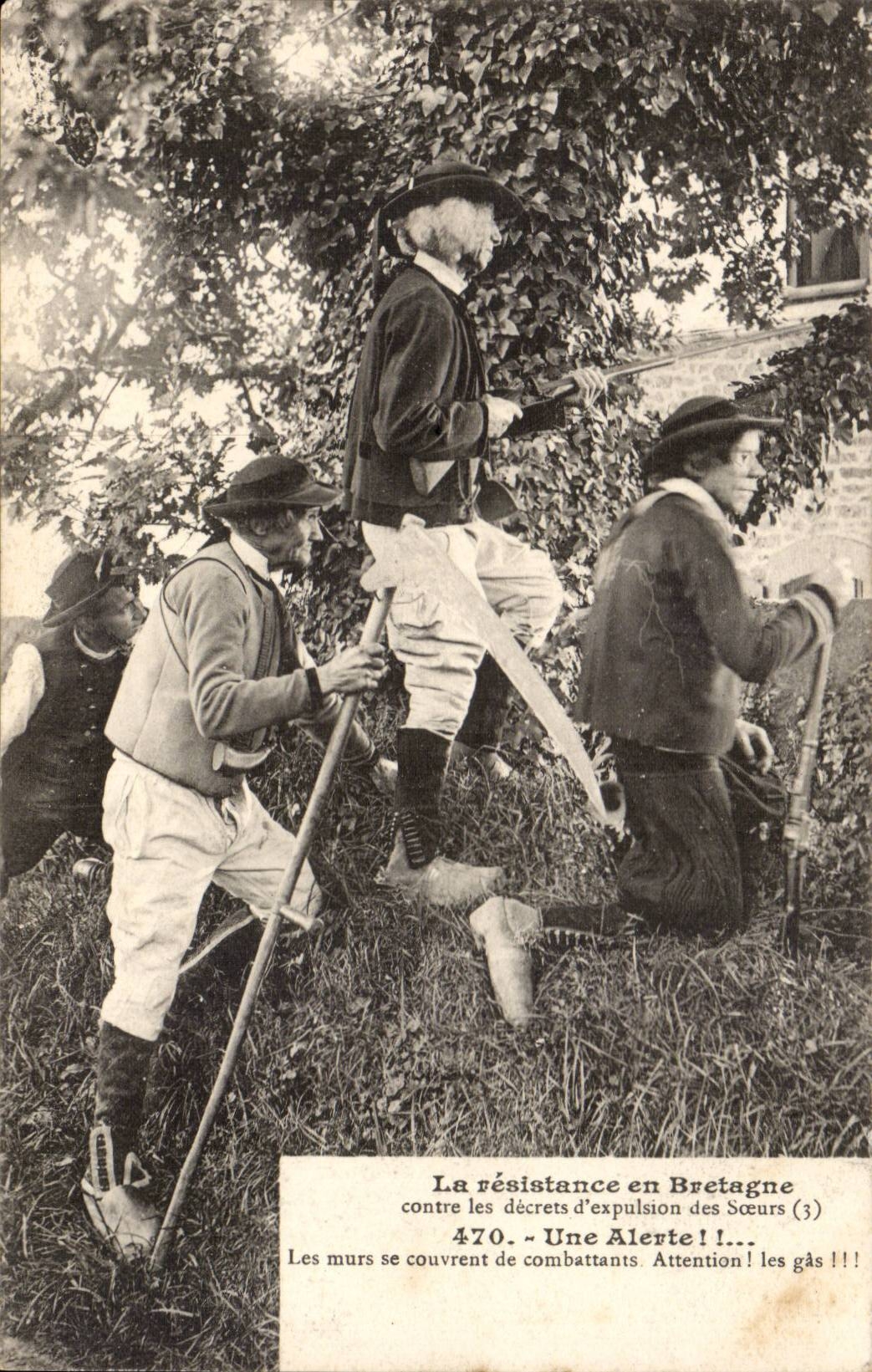 Folklore - Costumes - Resistance in Brittany - CPA Chouants