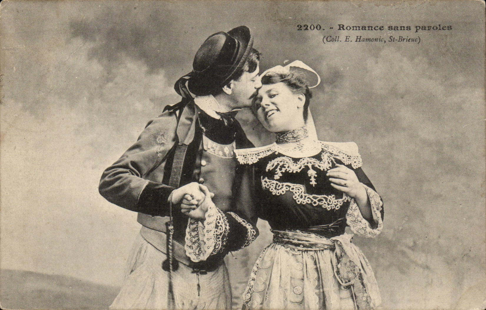 Folklore - Costumes - In Brittany - Lovesong without words - couple - CPA