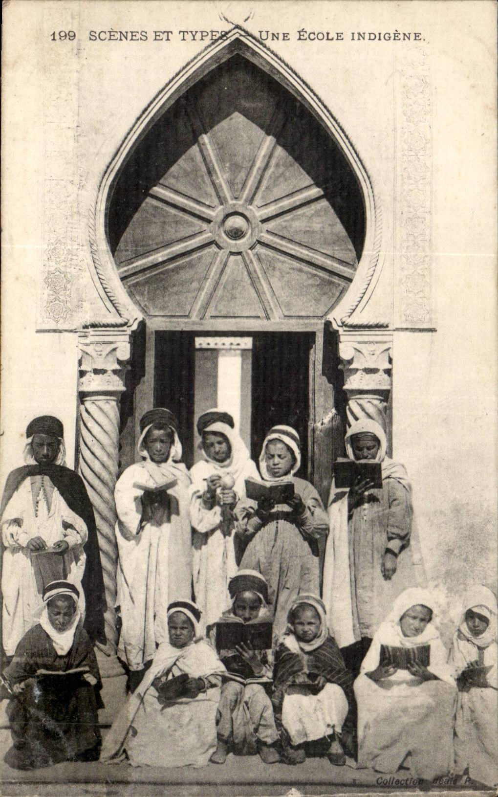 Folklore - Costumes - Scenes and Types - an Indigenous School - CPA