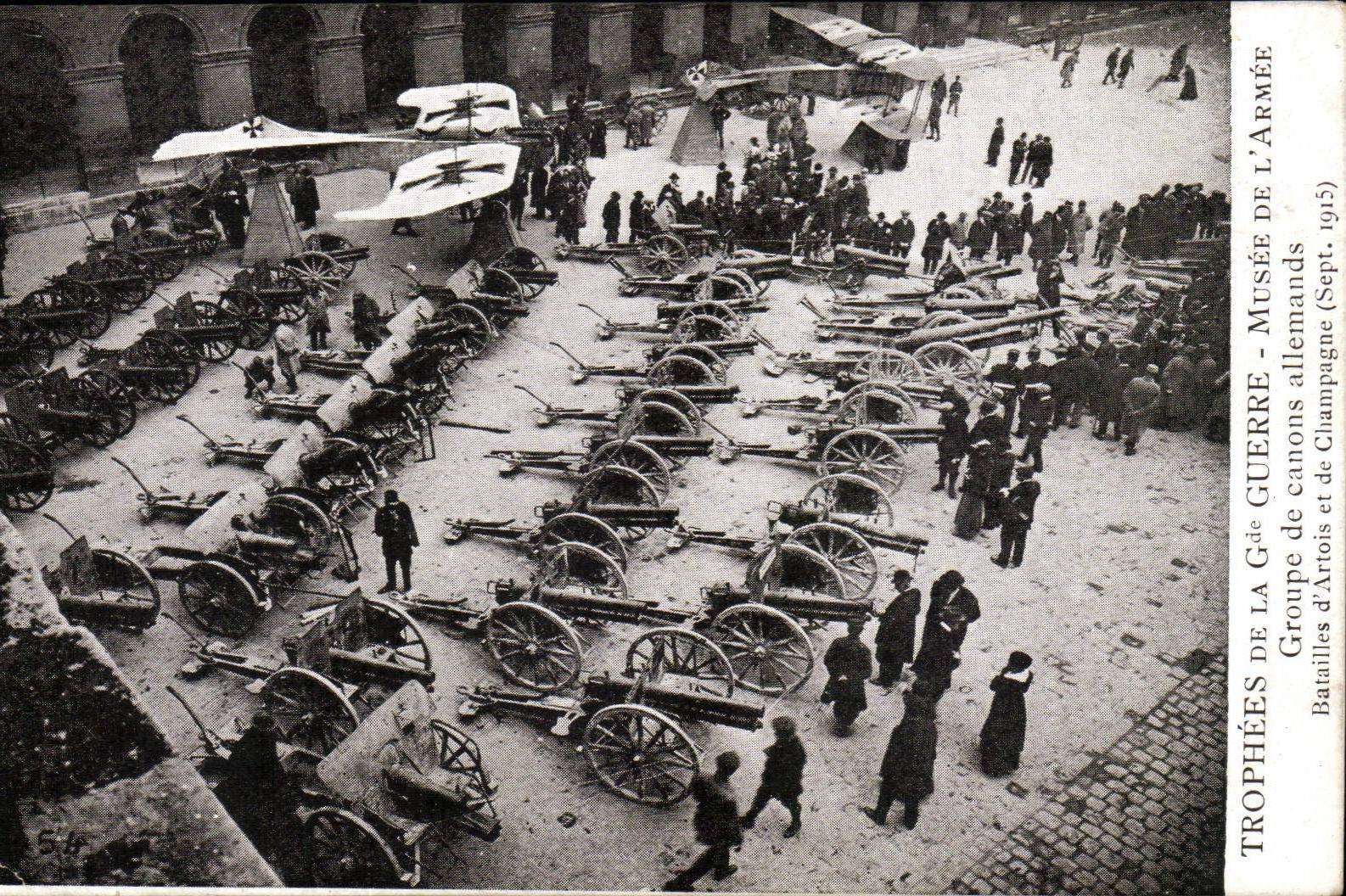 Guerande - Museum of the Army - Group of German Guns - Militairia - War CPA