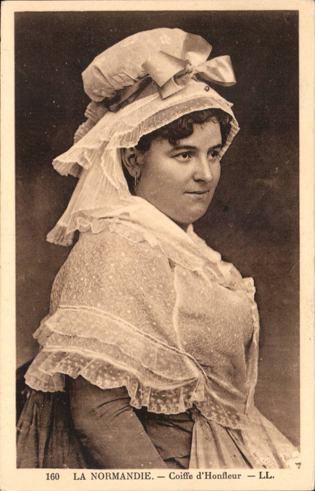 Honfleur - Fantaisie - Femme Normandie - Coiffe d'Honfleur - CPA