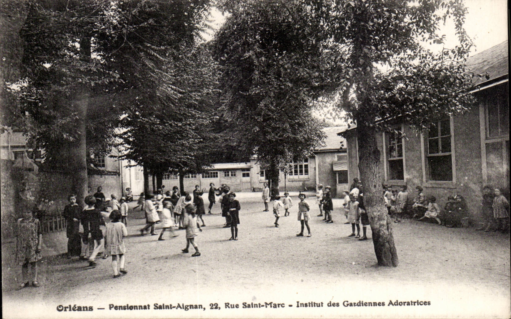 Orleans - Boarding school Saint Algnan 22 rue Saint Marc - Institute of the Adoratrice Guardians - CPA