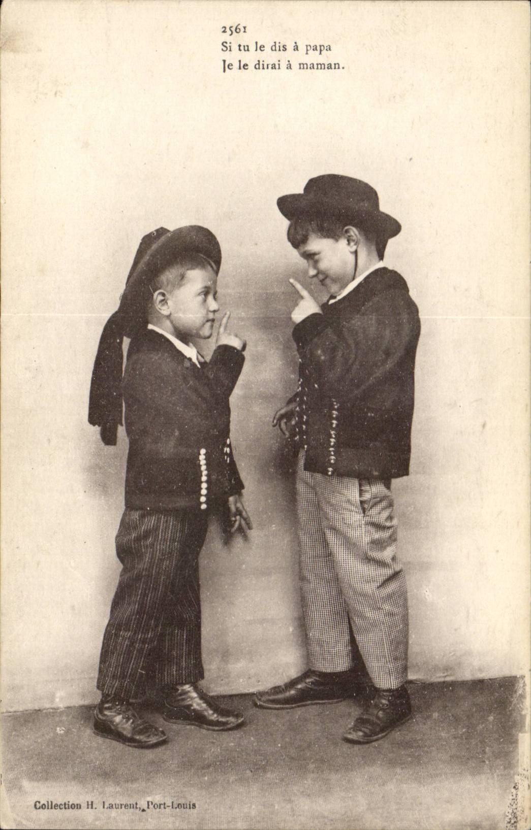 Fantasy - Child - If you say it has Papa - I will say it has Maman CPA