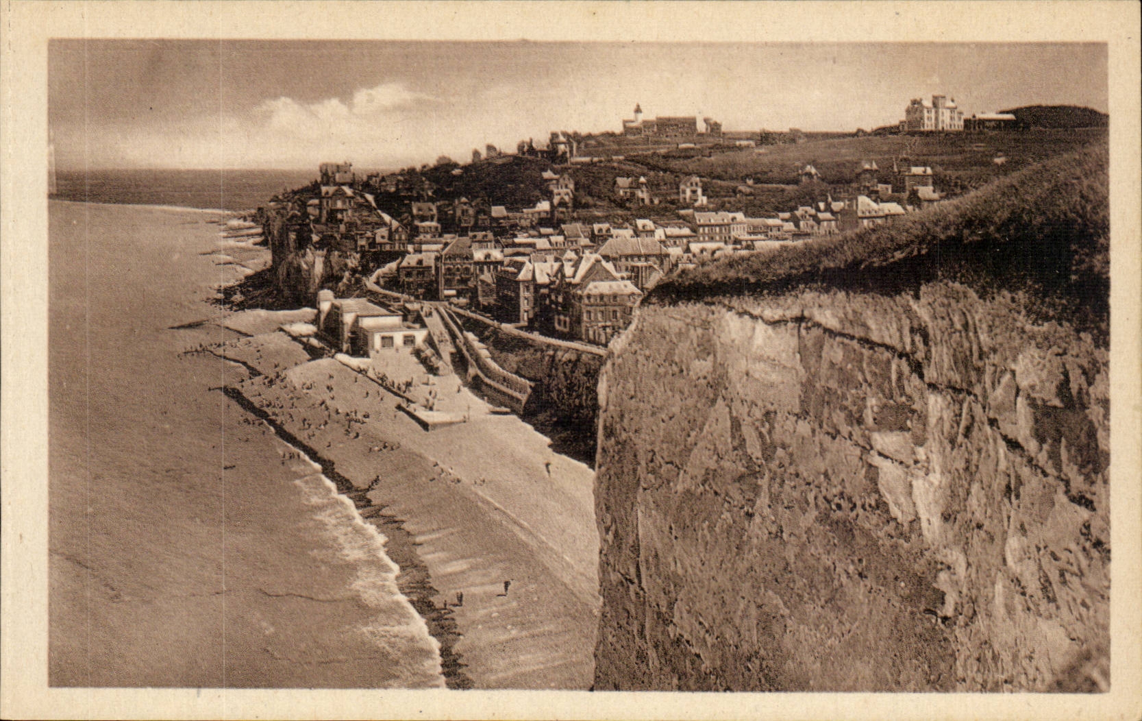 Ault - the Beach - Sight of Cliffs - CPA