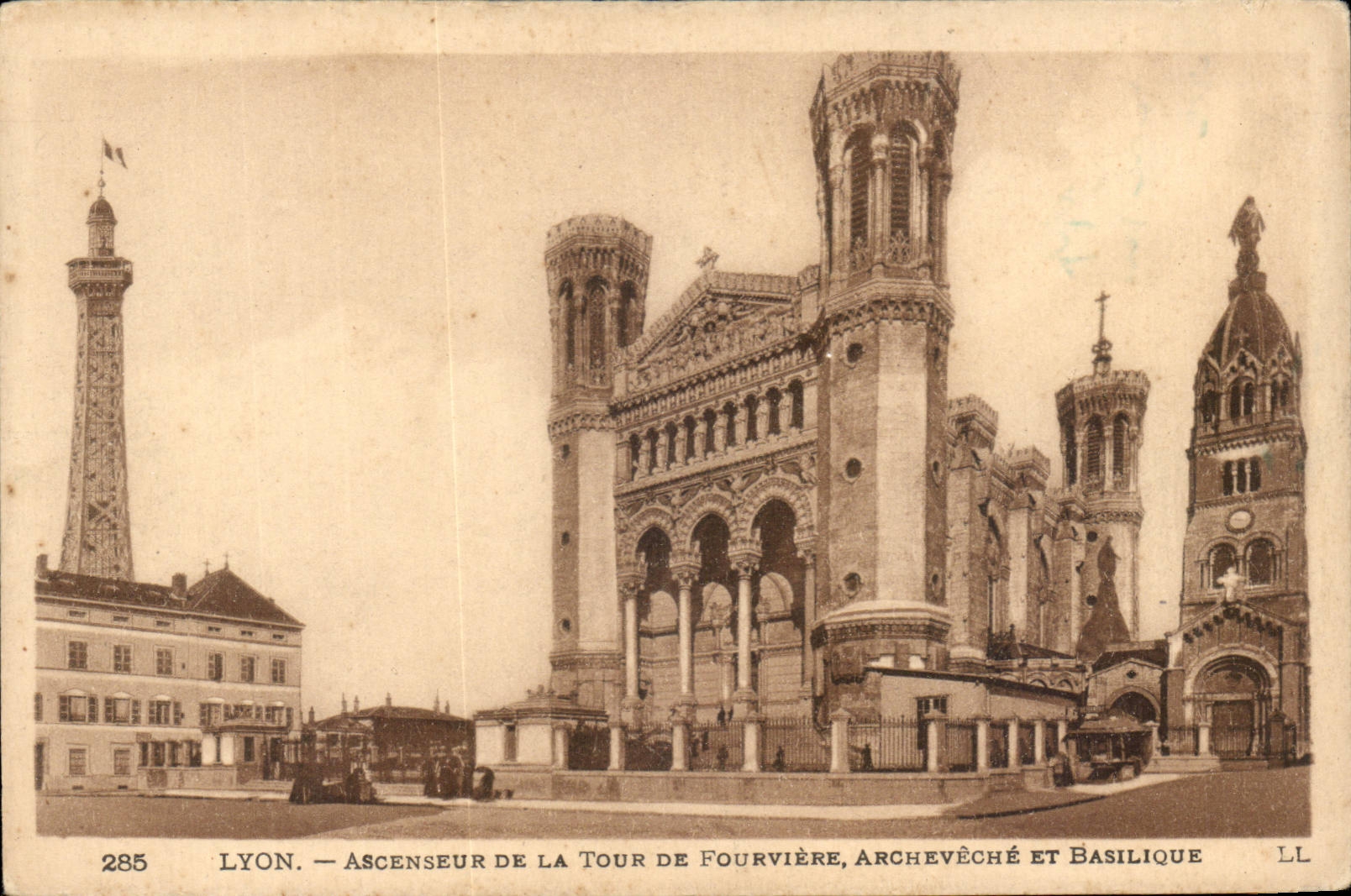 Lyon - Aufzug des Aufsatzes von Fourvieres - Palast des Erzbischofs und Basilika - CPA