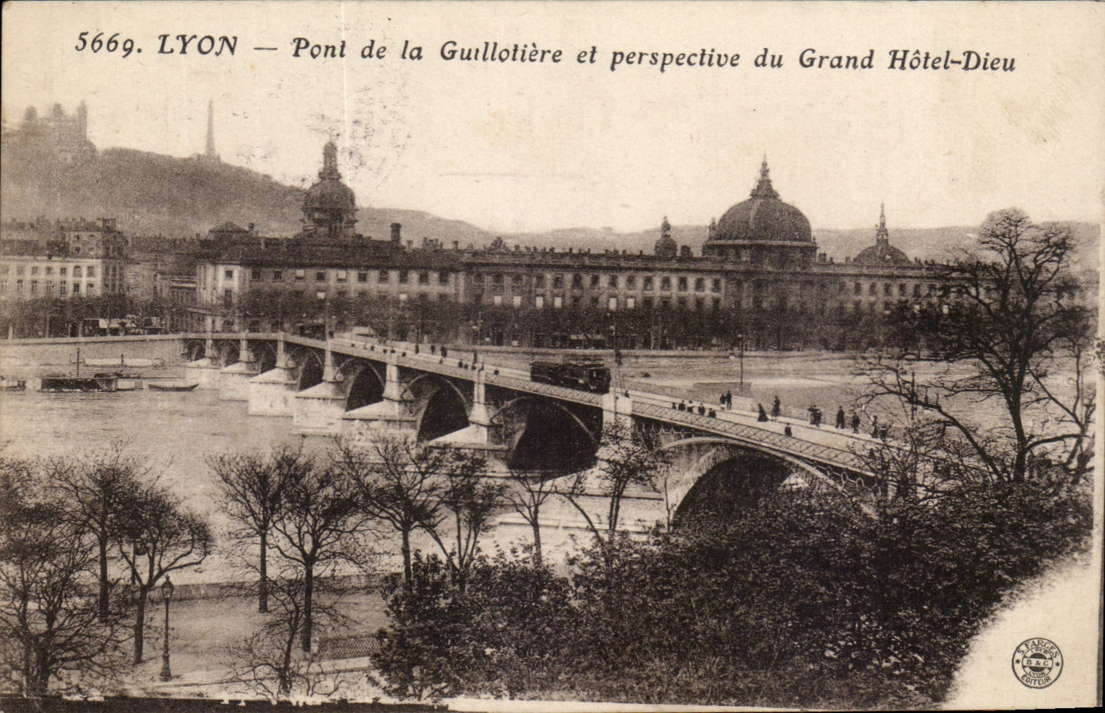 Lyon - Brucke von Guilloliere und Perspektive des grossen Hotel-Gottes - CPA