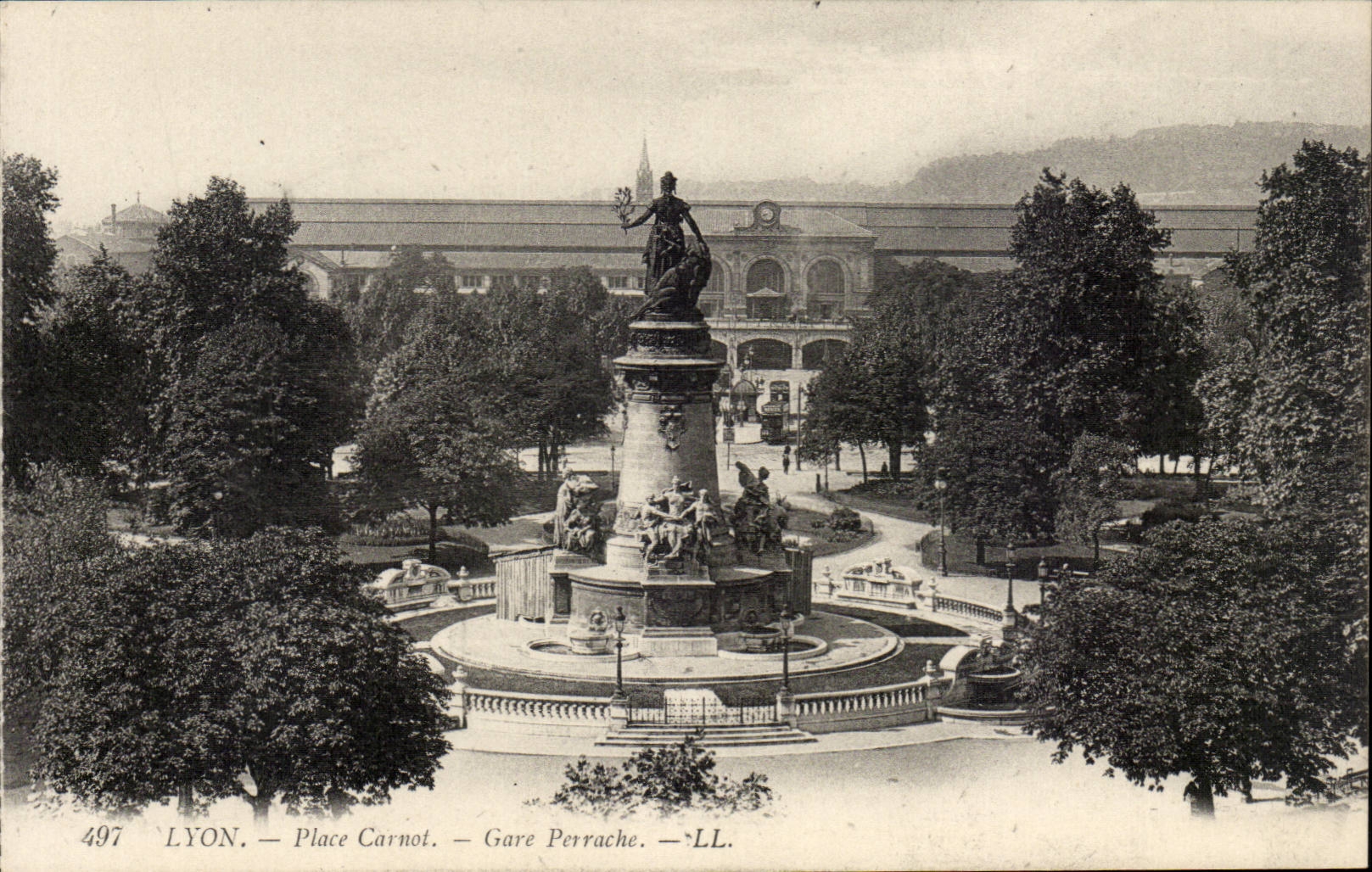 Lyon - Carnot Platz - Perrache Station - CPA