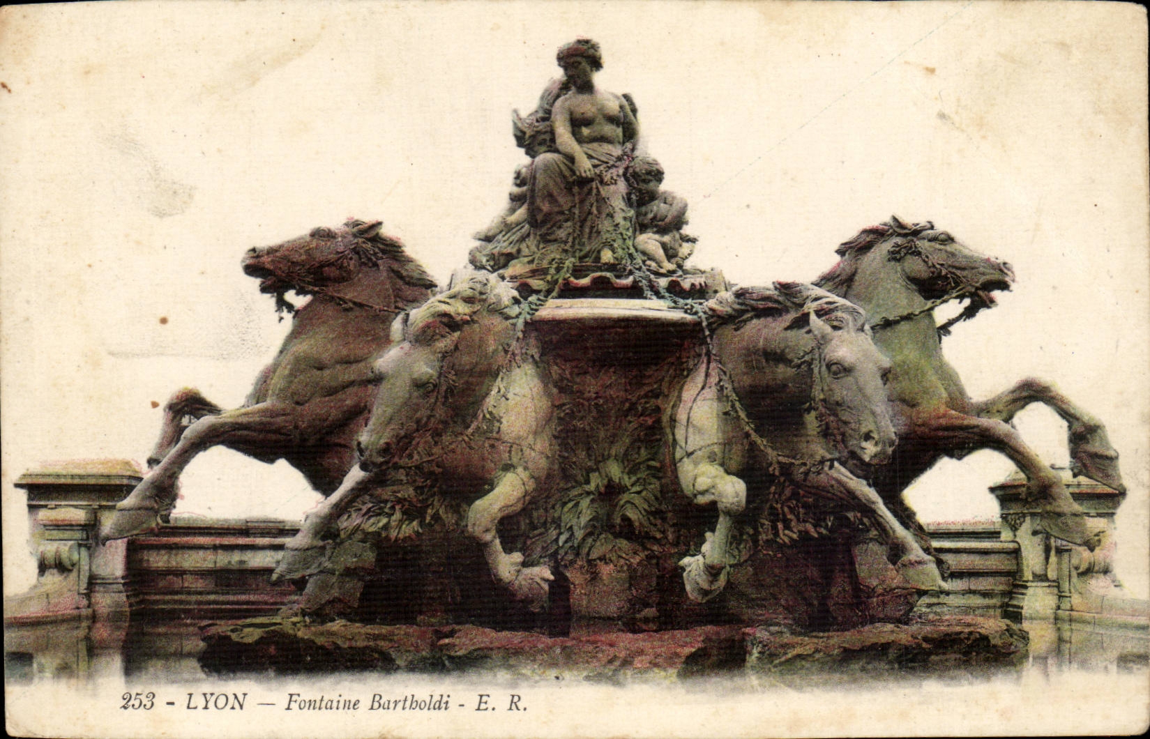 Lyon - Bartholdi Brunnen - CPA