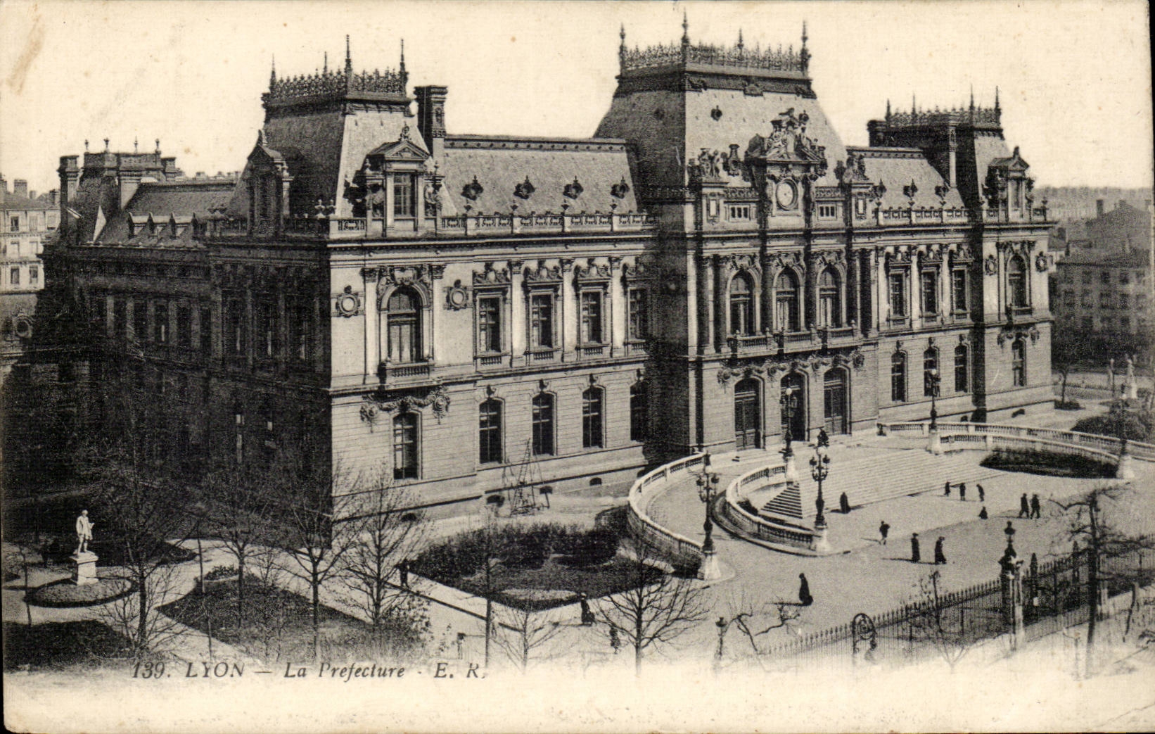 Lyon - Prafektur - CPA