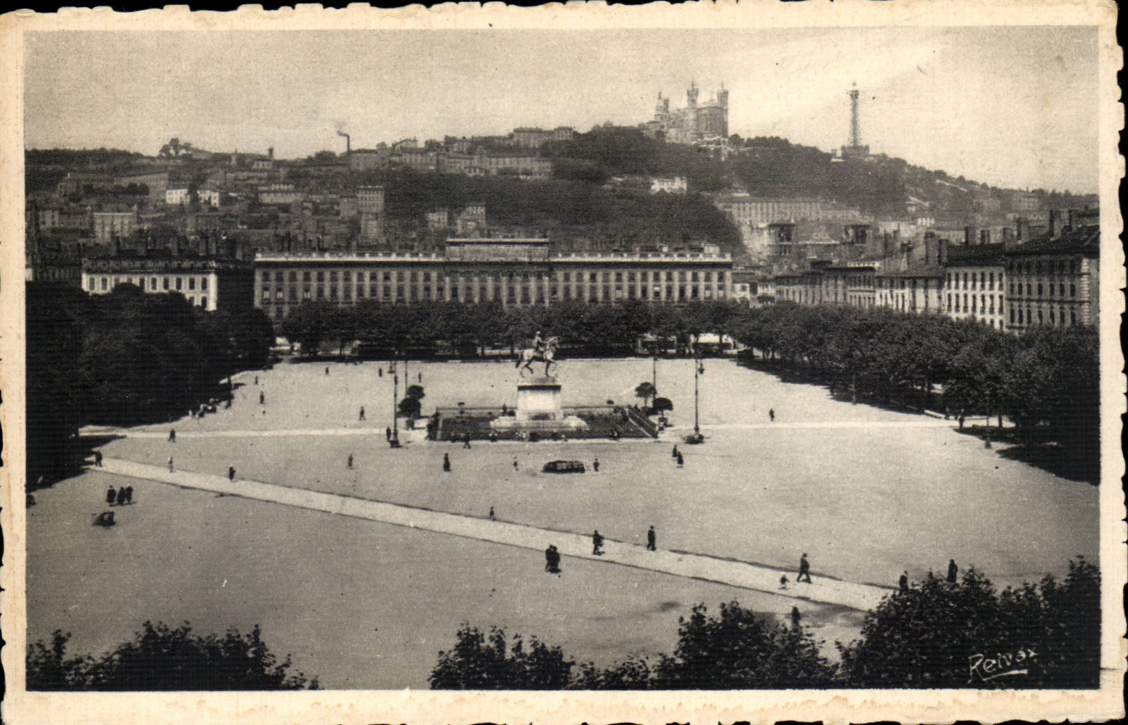Lyon - Bellecour Platz - Gesamtabbildung - CPA