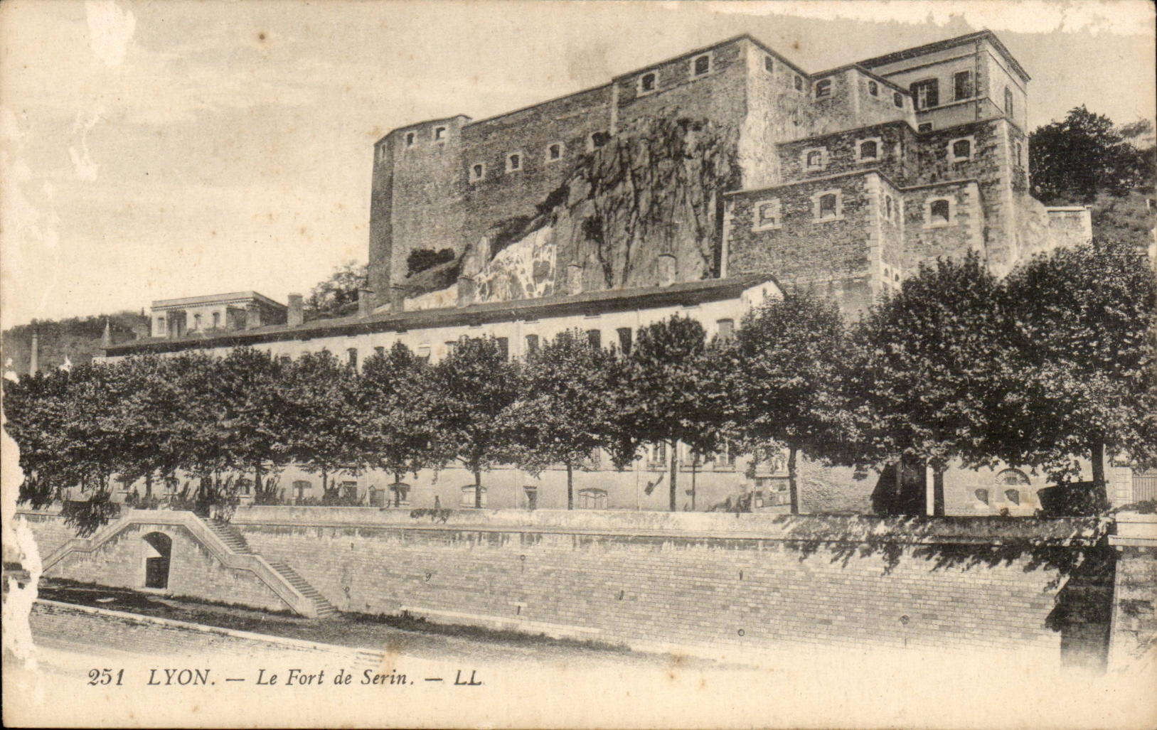 Lyon - Fort des Kanarienvogels - CPA