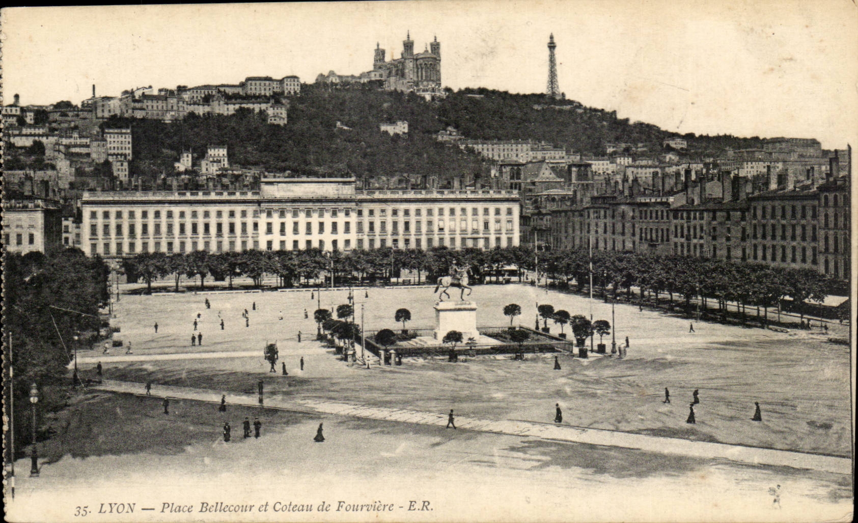 Lyon - Bellecour und Coteau Fourviere setzen - CPA