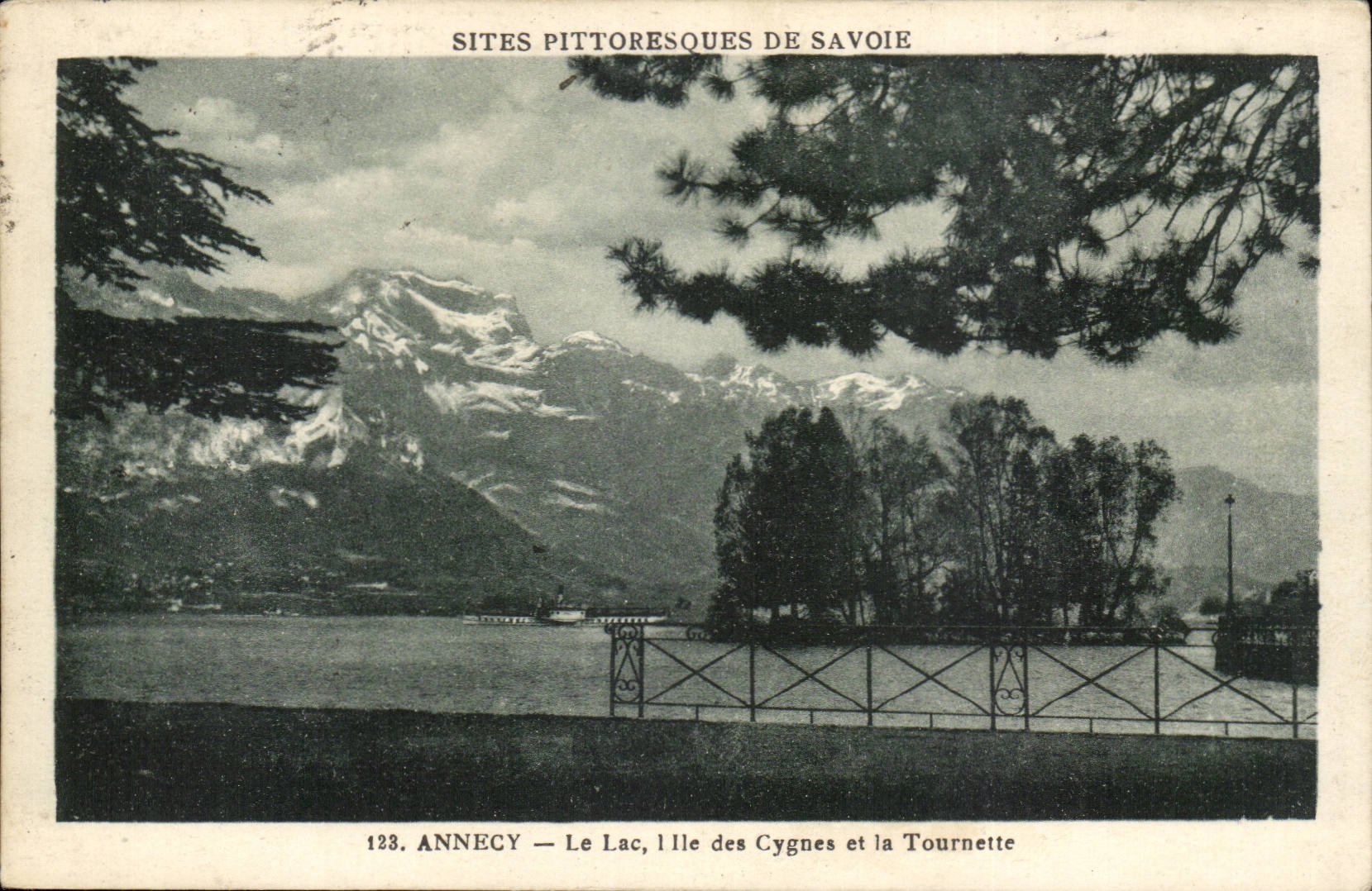Annecy - the Lake the island of the Swans and the Spinner - CPA