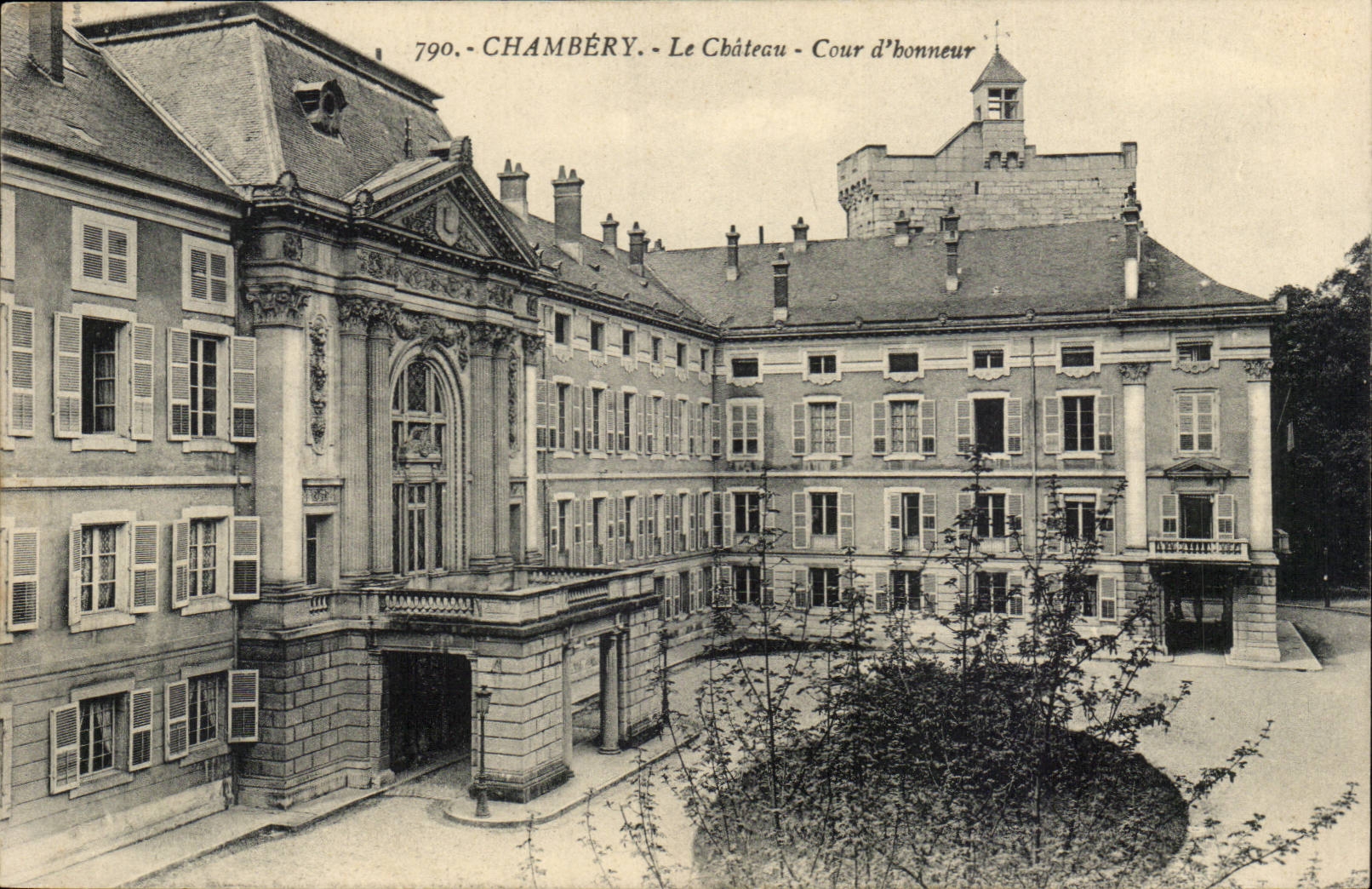 CPA Chambery the castle main courtyard