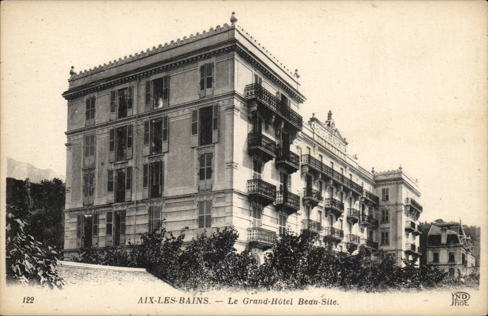 CPA Aix les Bains the large hotel Beautiful site