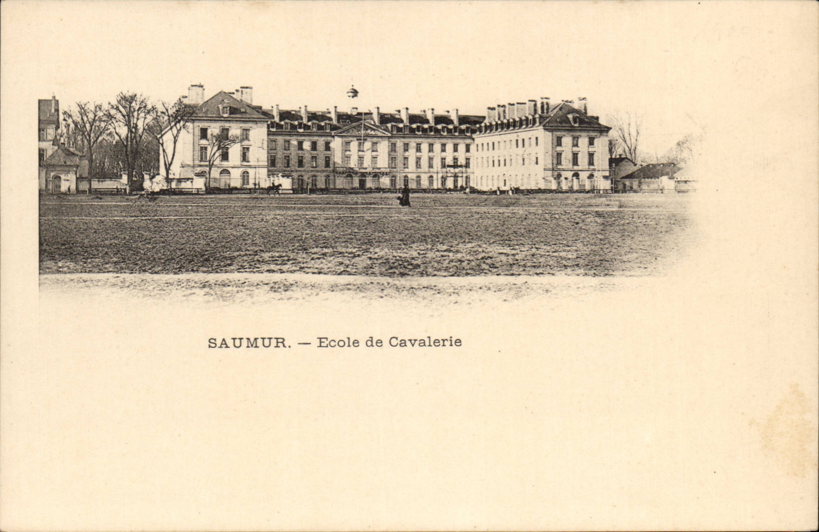 Saumur CPA School of application of cavalry (horse hippism)