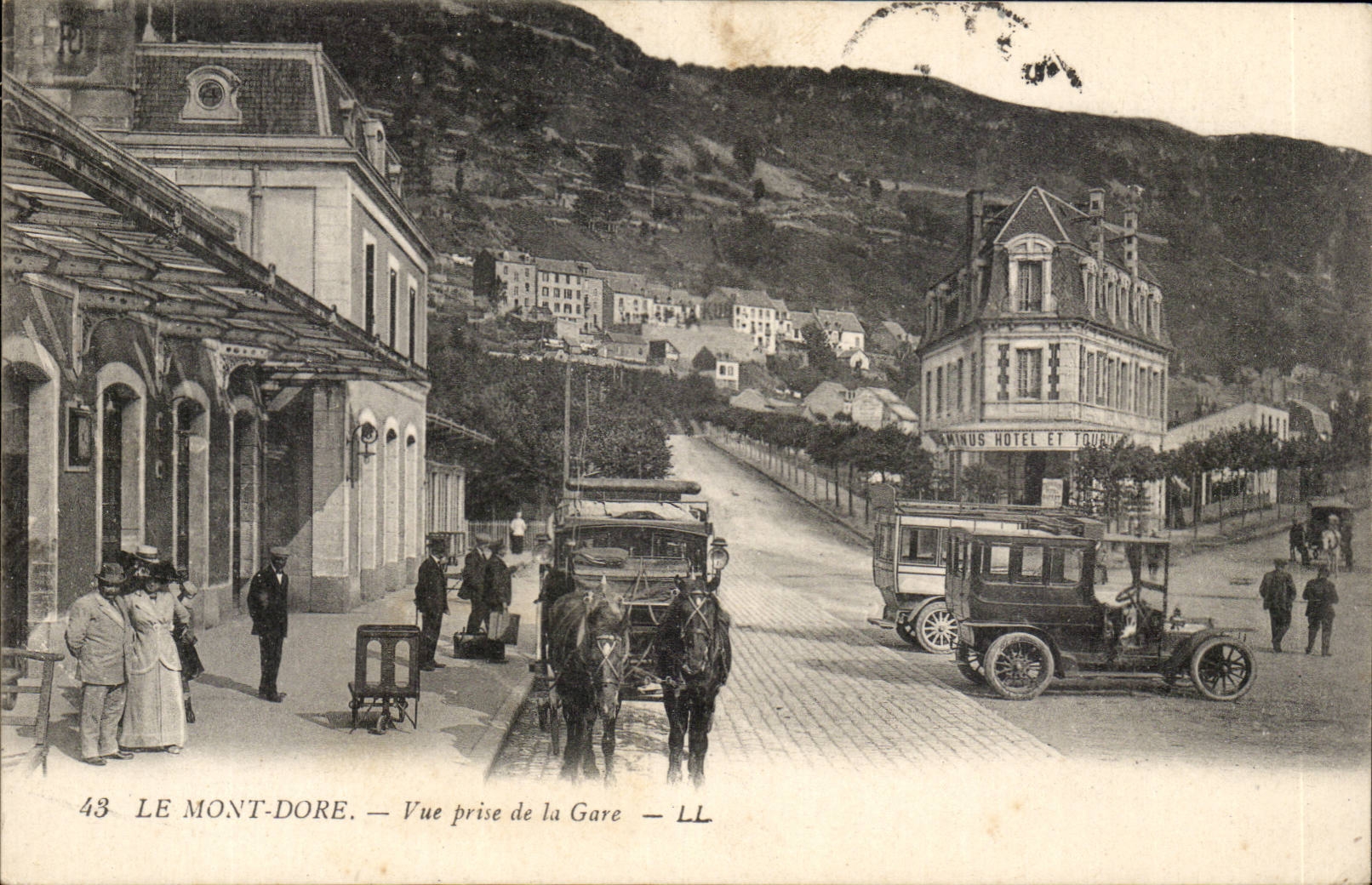 Mount Gilds - Seen from Station - CPA (publicity With Bon Marche the Horn Son-in-law)