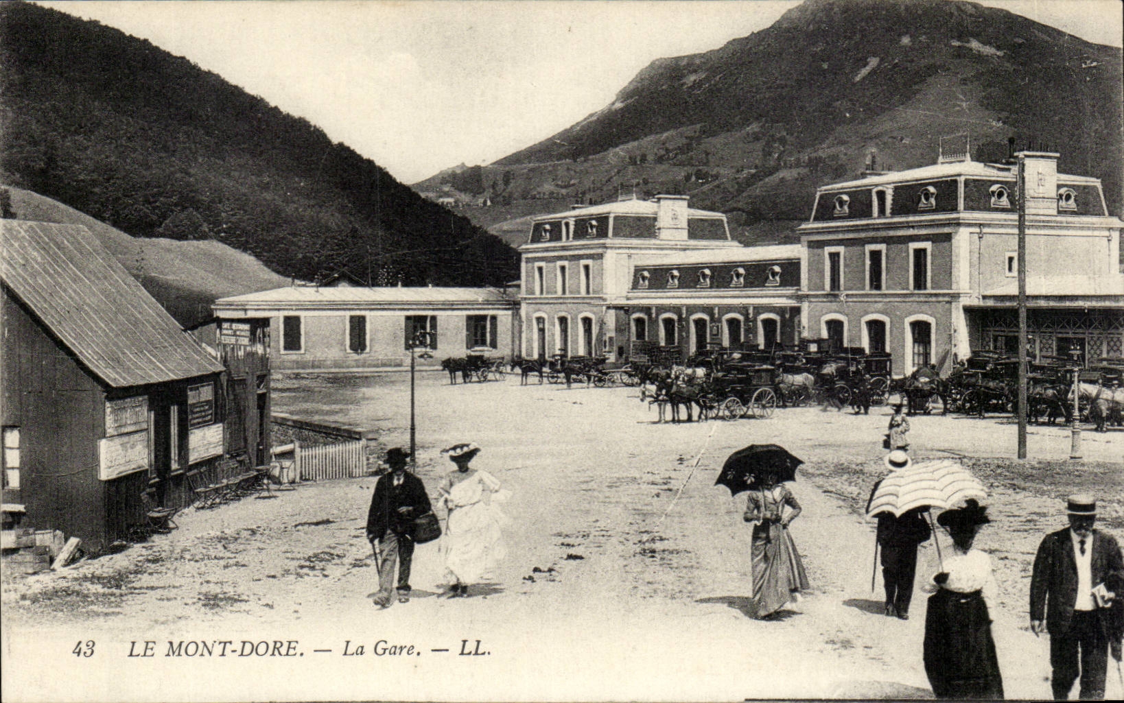 Mount Gilds - Train station - CPA