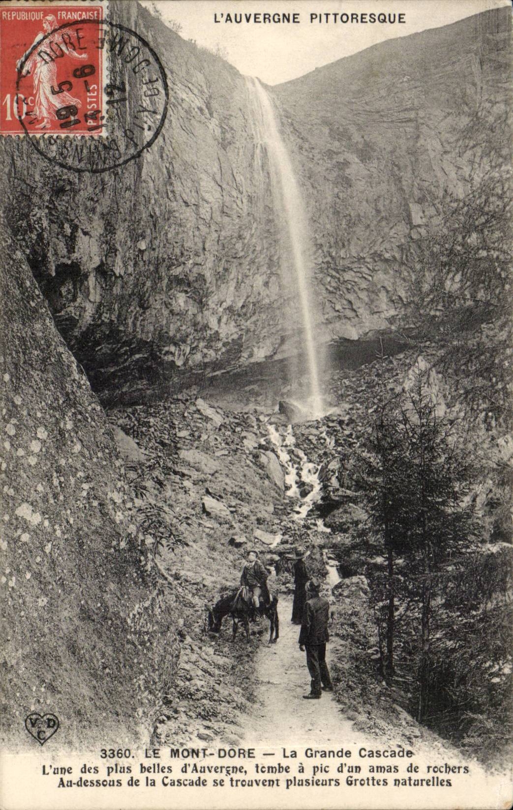 Mount Gilds - the Large Cascade - horse - CPA Ane donkey