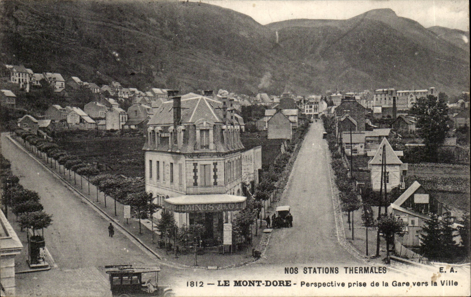 Mount Gilds - View taken of the station towards the City - CPA