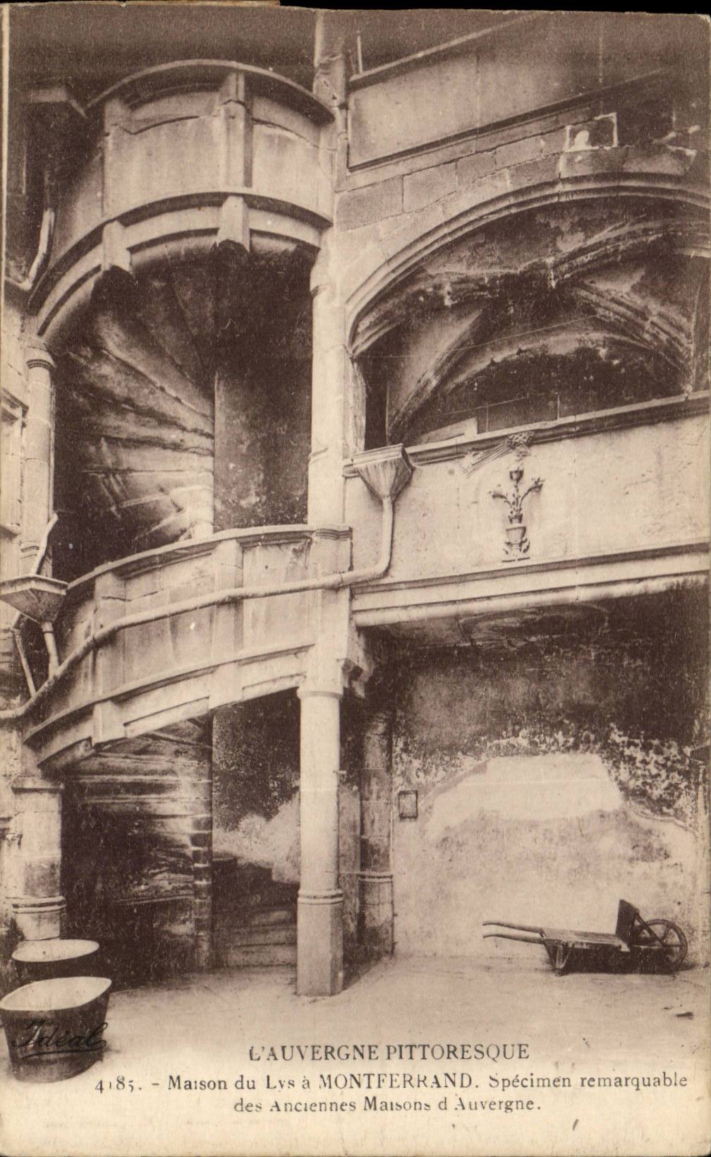 CPA Maison of the Lily has montferrand remarkable Specimen of the old houses of work