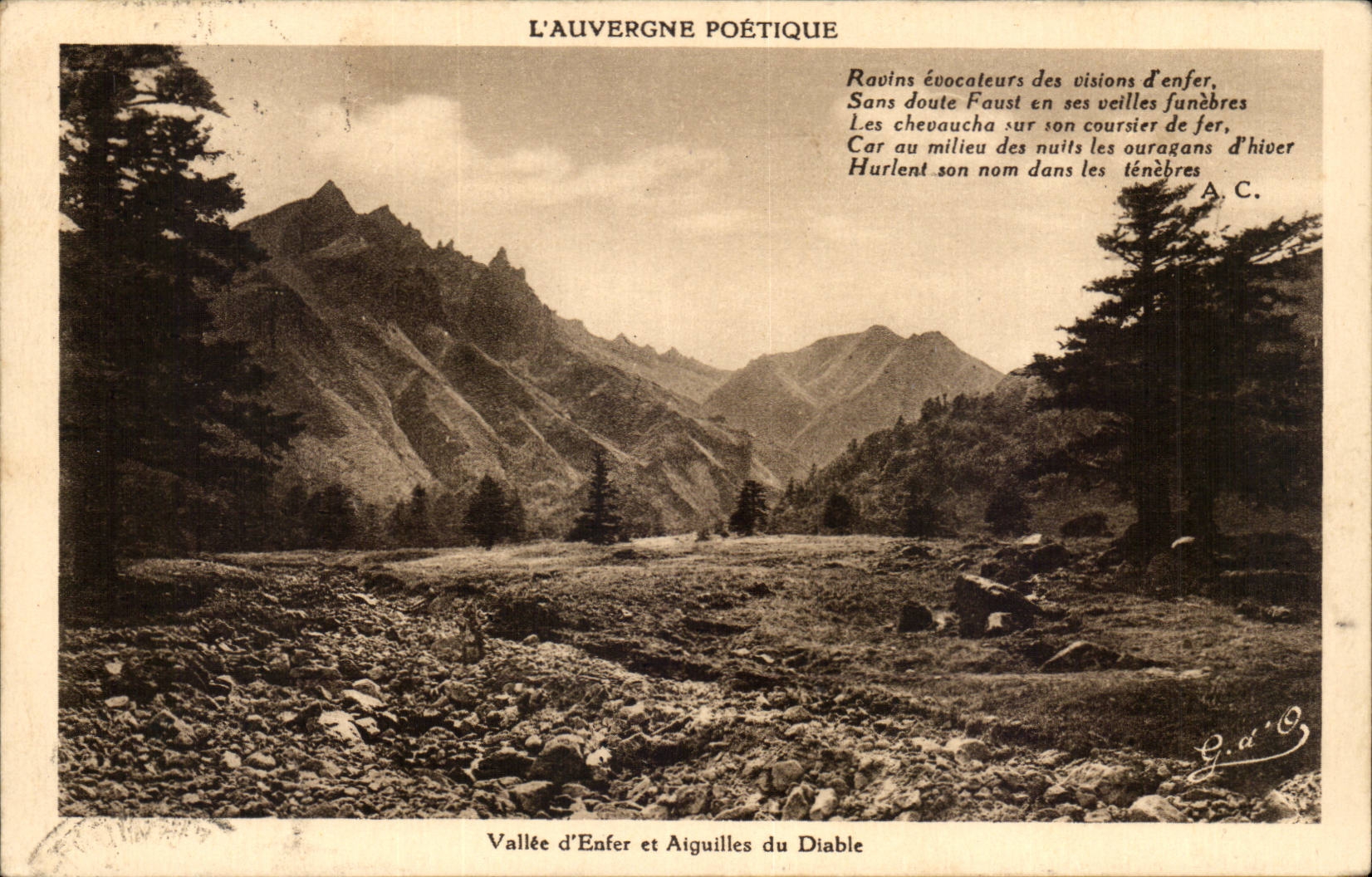 CPA Auvergne Valley of hell and needles of the devil