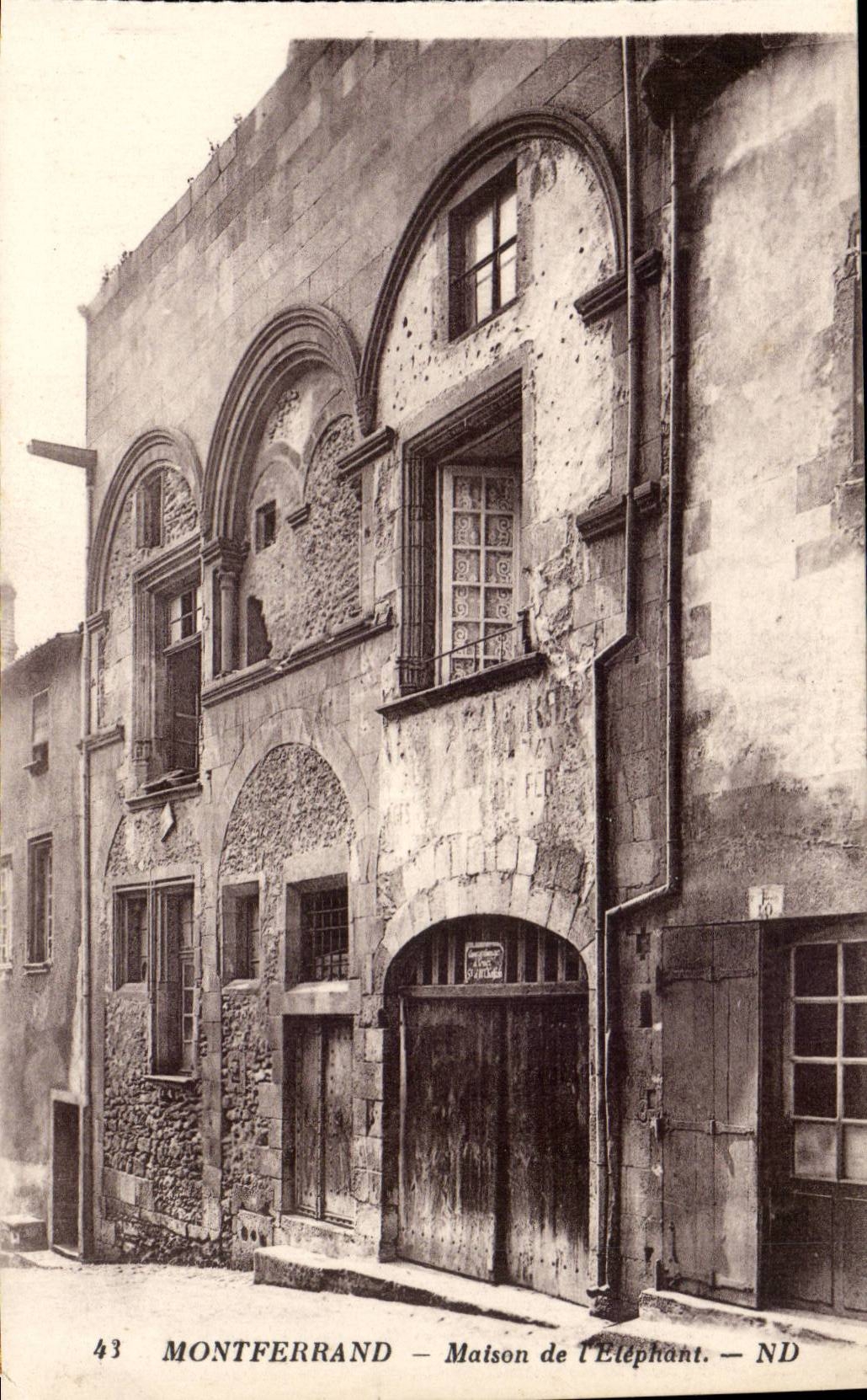 CPA Montferrand House of the Elephant