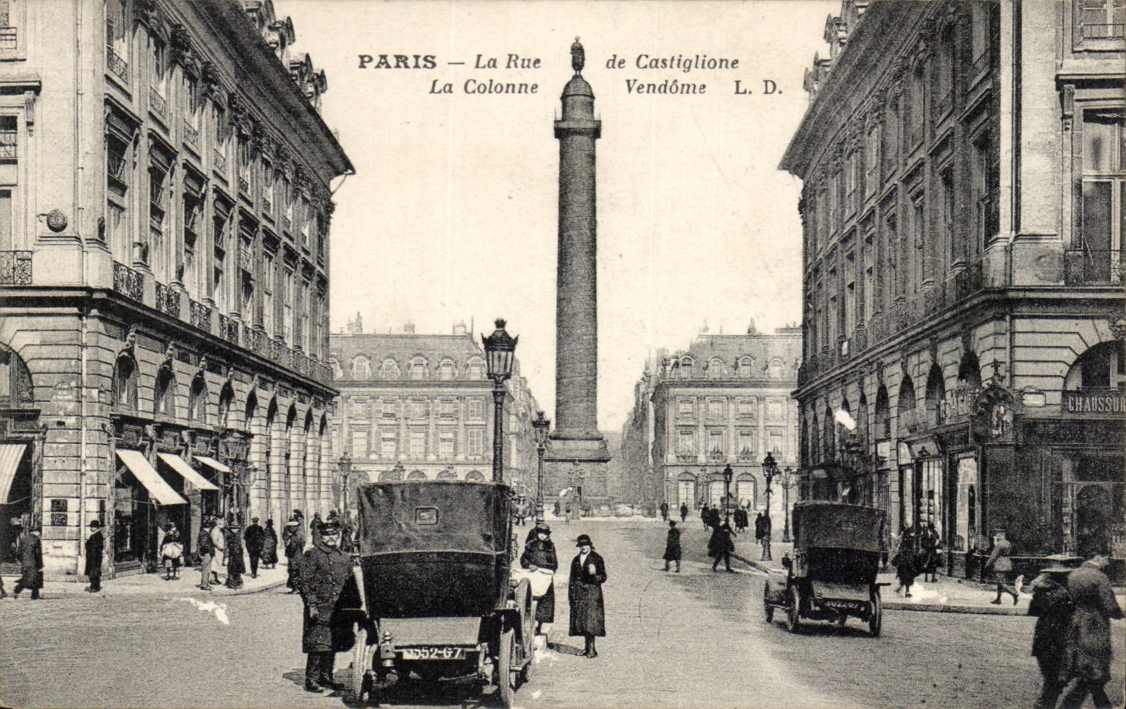 CPA Paris La rue de Castiglione La colonne Vendome