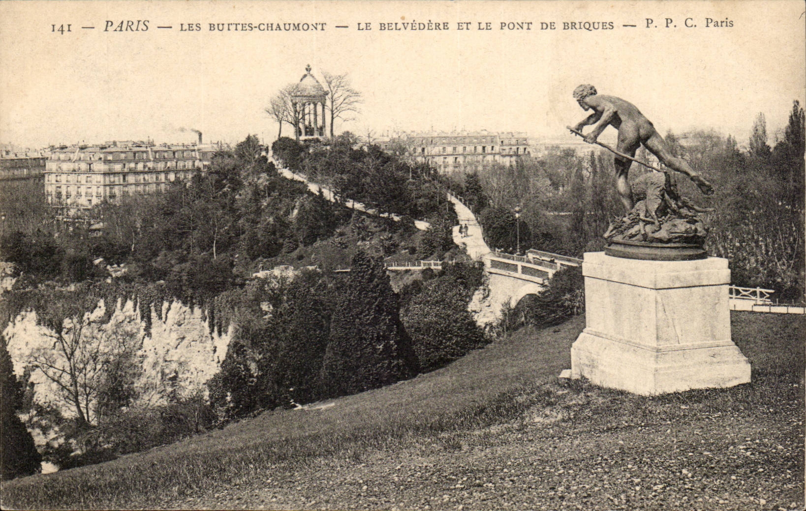 CPA Paris Chaumont Hillocks the View-point and the bridge of bricks