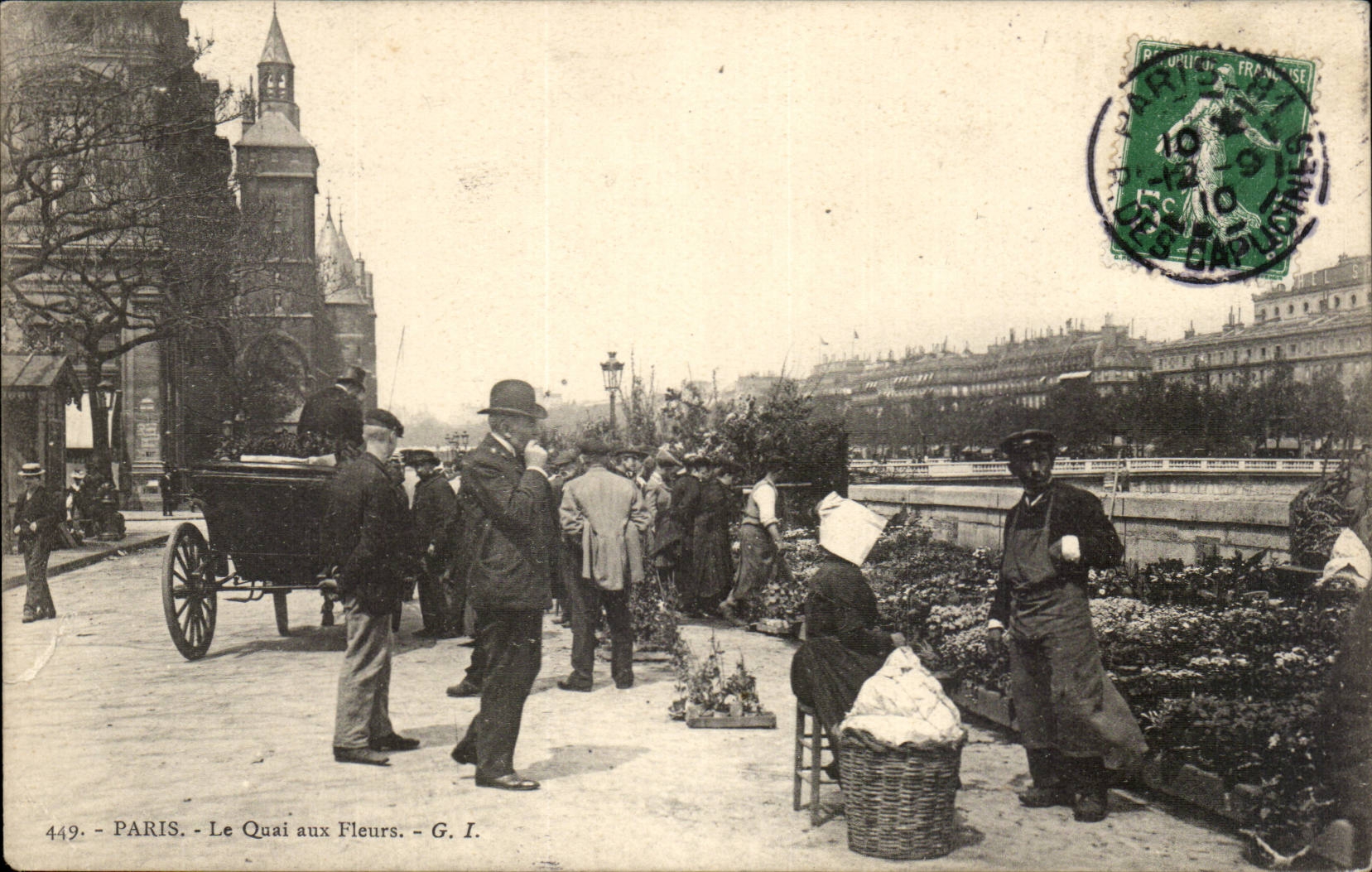 CPA Paris La quai aux Fleurs (marche) TOP