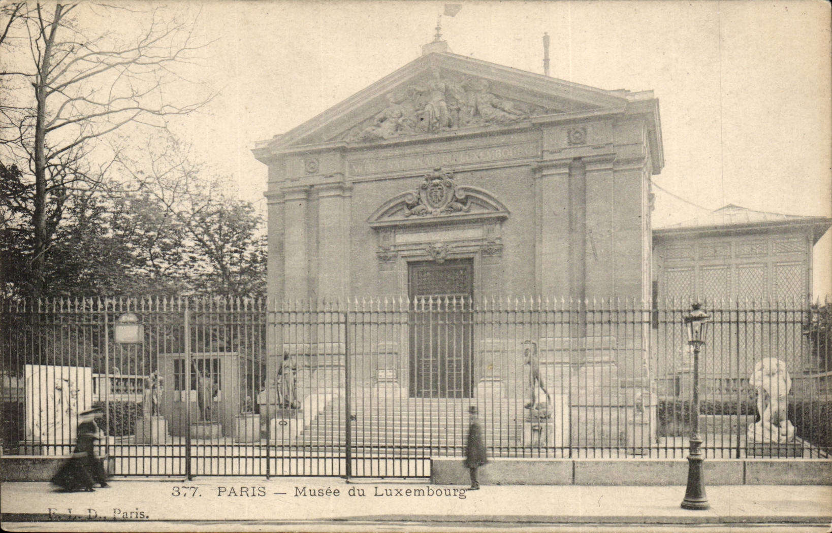 Paris 6 - Museum of Luxembour CPA