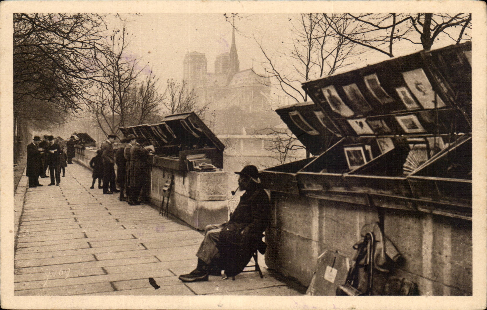 Paris - 5 - Secondhand booksellers of Quay of Small tower CPA