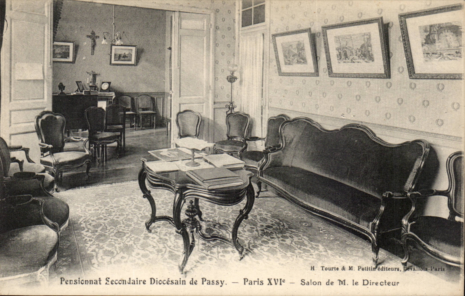 Paris - 16 - Passy - Living room of M the Director - Secondary Boarding school CPA