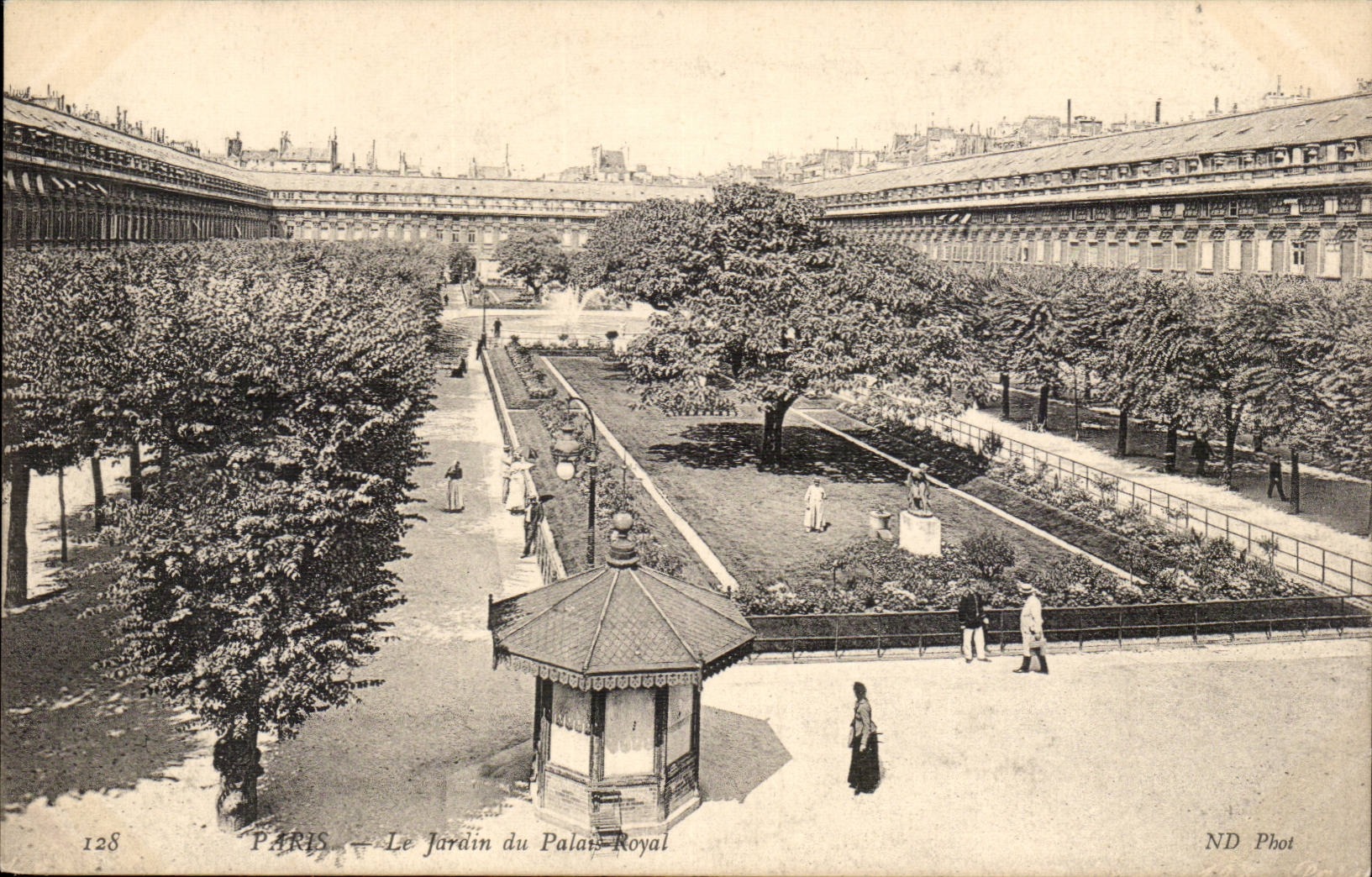 Paris 1 - Le Jardin du Palais Royal - CPA