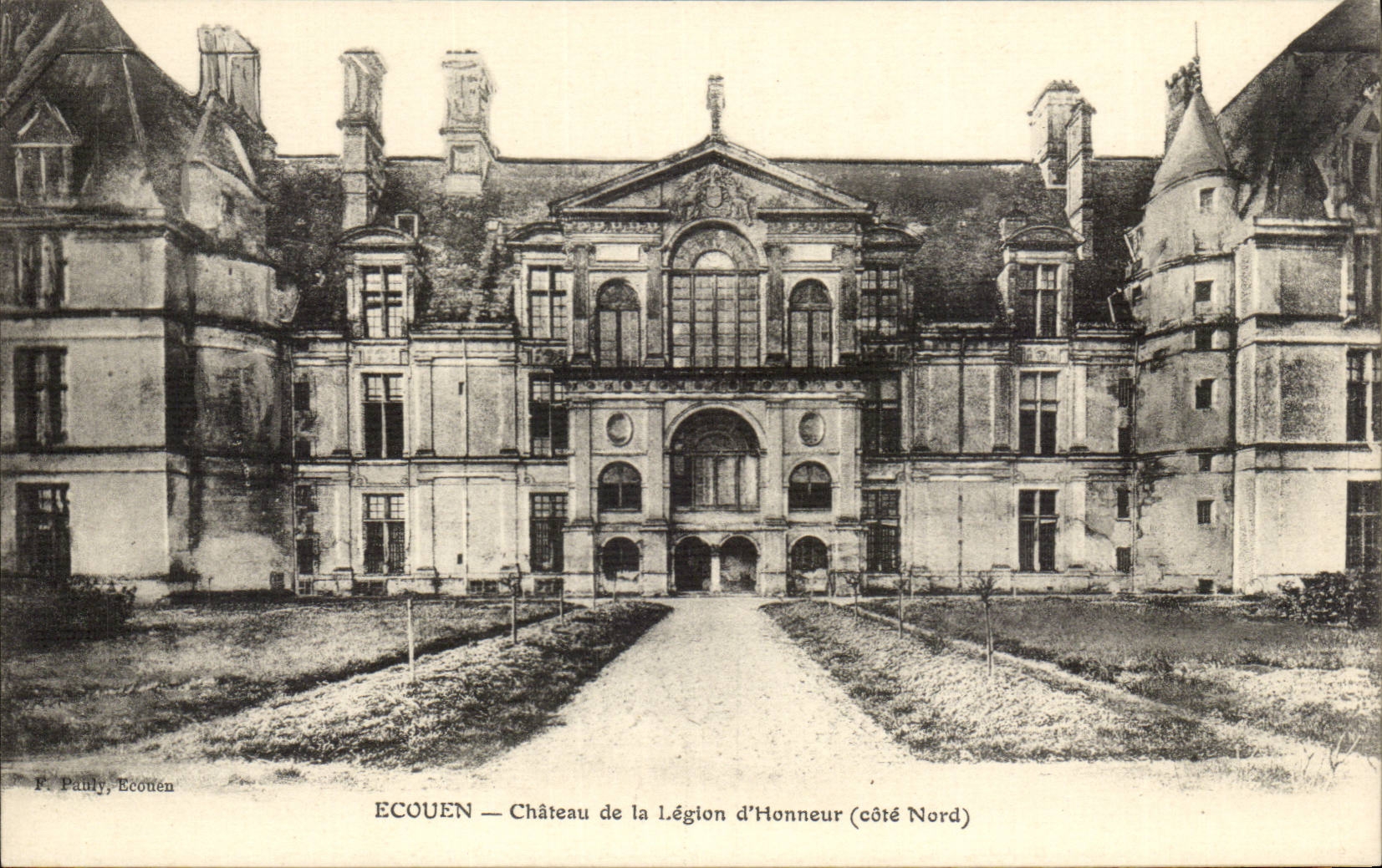 Ecouen - Castle of the Legion of Honor CPA