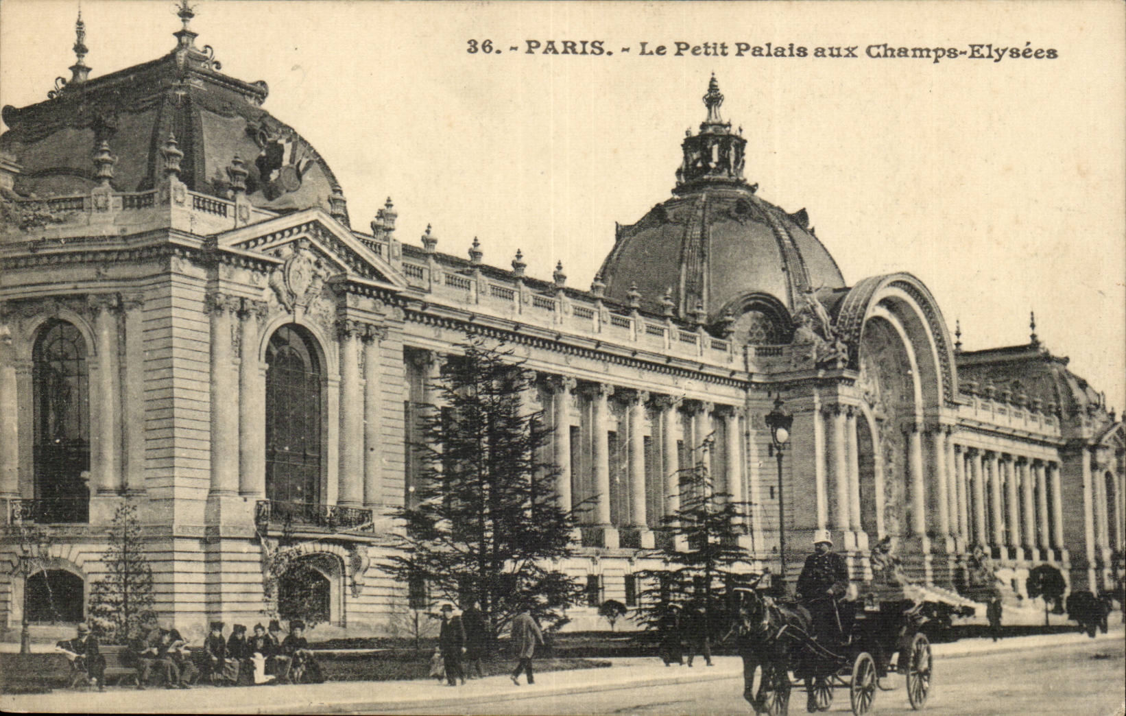 Paris - 8 Petit Palais at Champs Elysees CPA