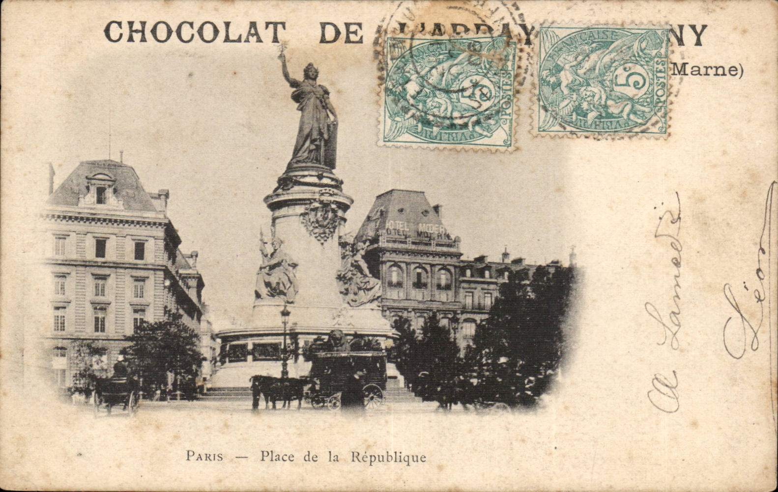 Paris 10 - Statue and Republic Places - chocolate - CPA