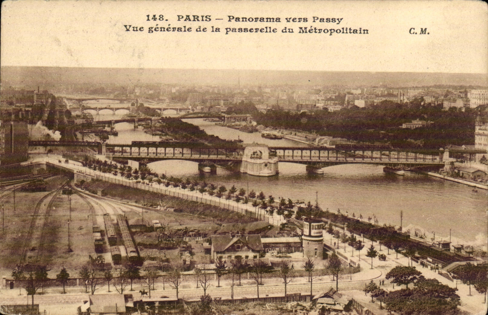 Paris 16 - Panorama vers Passy - Vue Generale de la Passerelle du Metropolitaine - CPA
