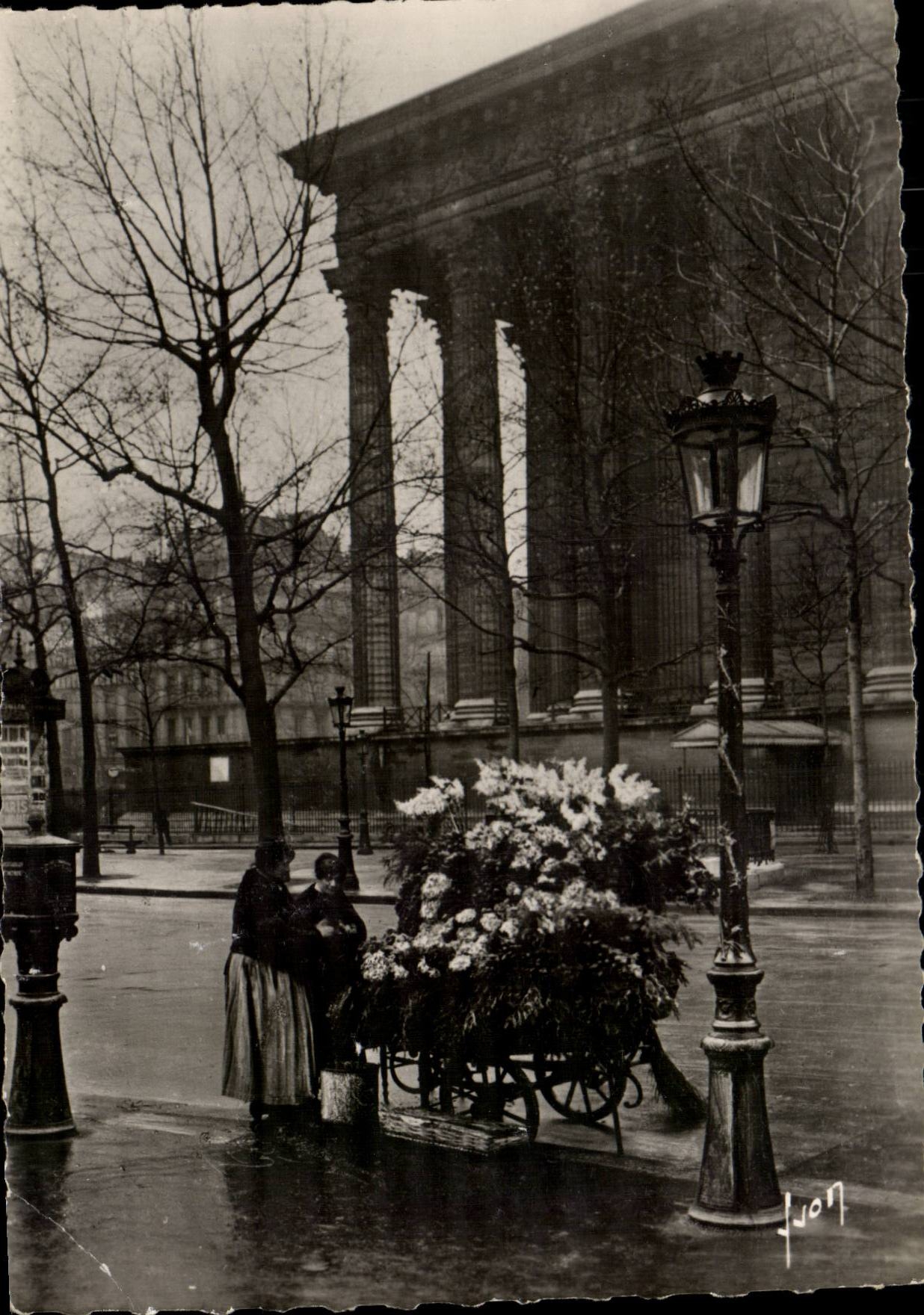 MODERN CARD Paris while strolling Marchandes of flowers Places madeleine