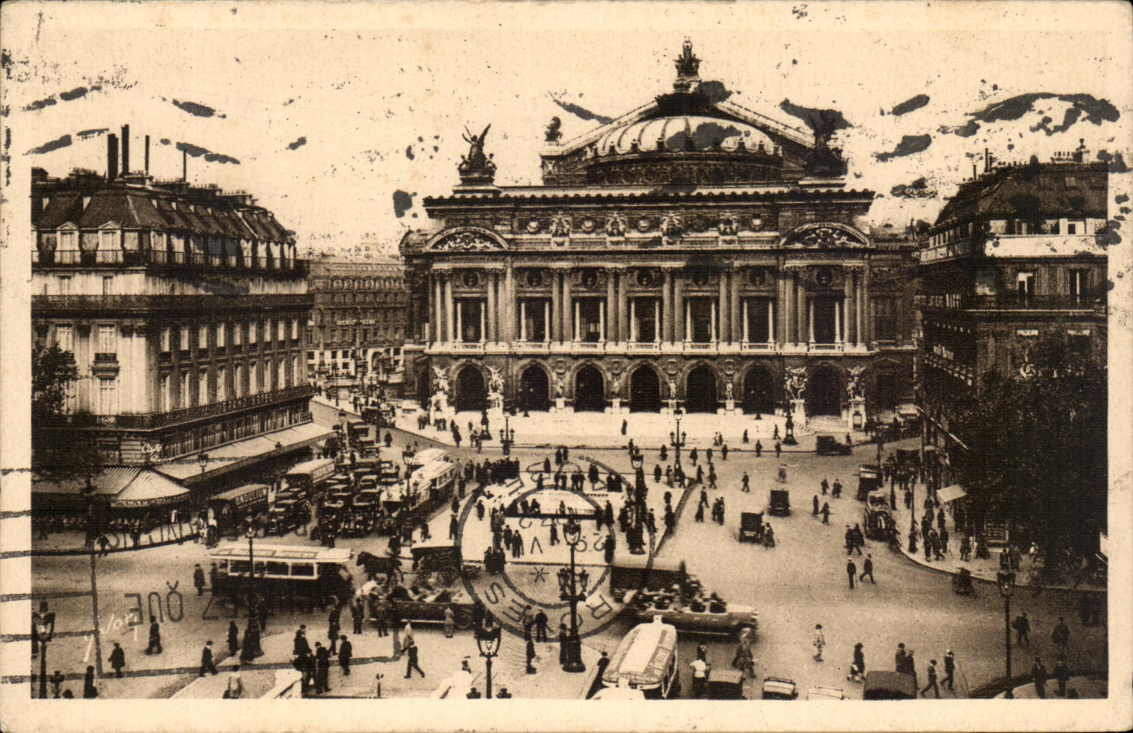 Paris - 8 - Place of the Opera - bus CPA