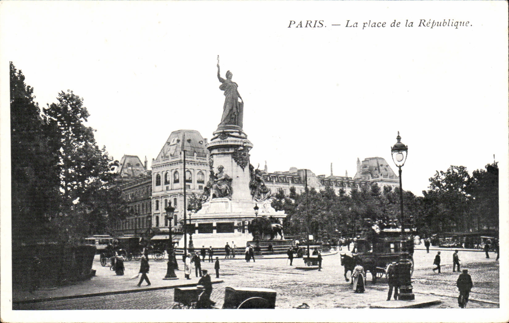 Paris - 10 - the Place of has Republique CPA