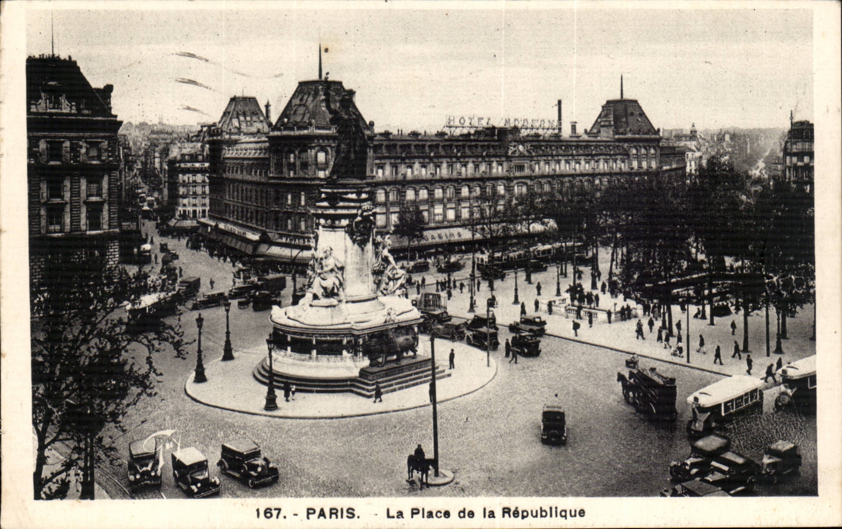 Paris - 10 - the Place of Republic CPA