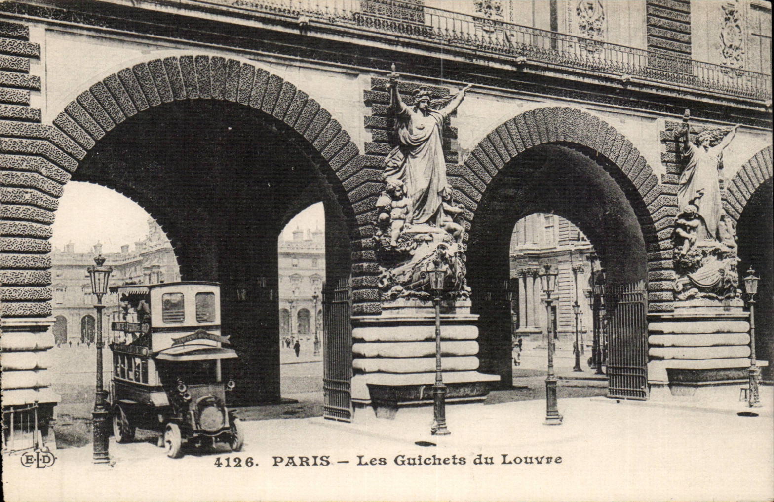 Paris 1 - Les Guichets du Louvre - tramway - CPA 6