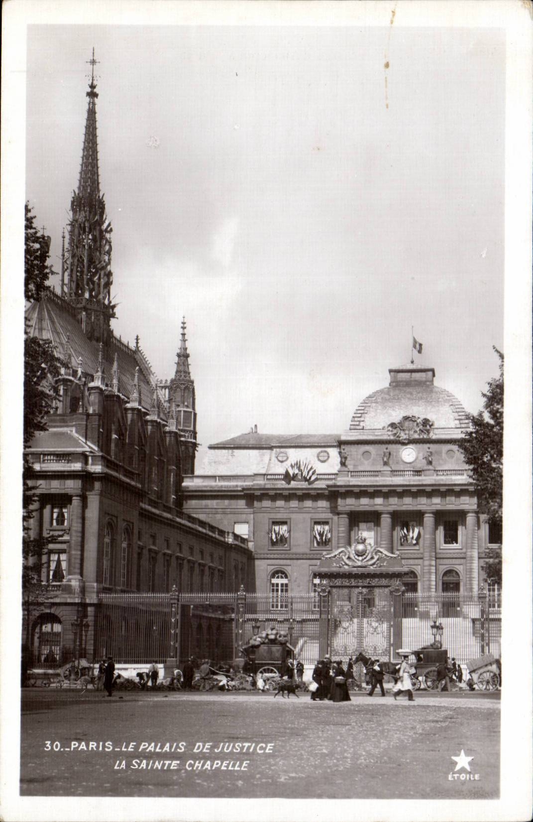 Paris 1 - Le Palais de Justice - La Sainte Chapelle CPA - 