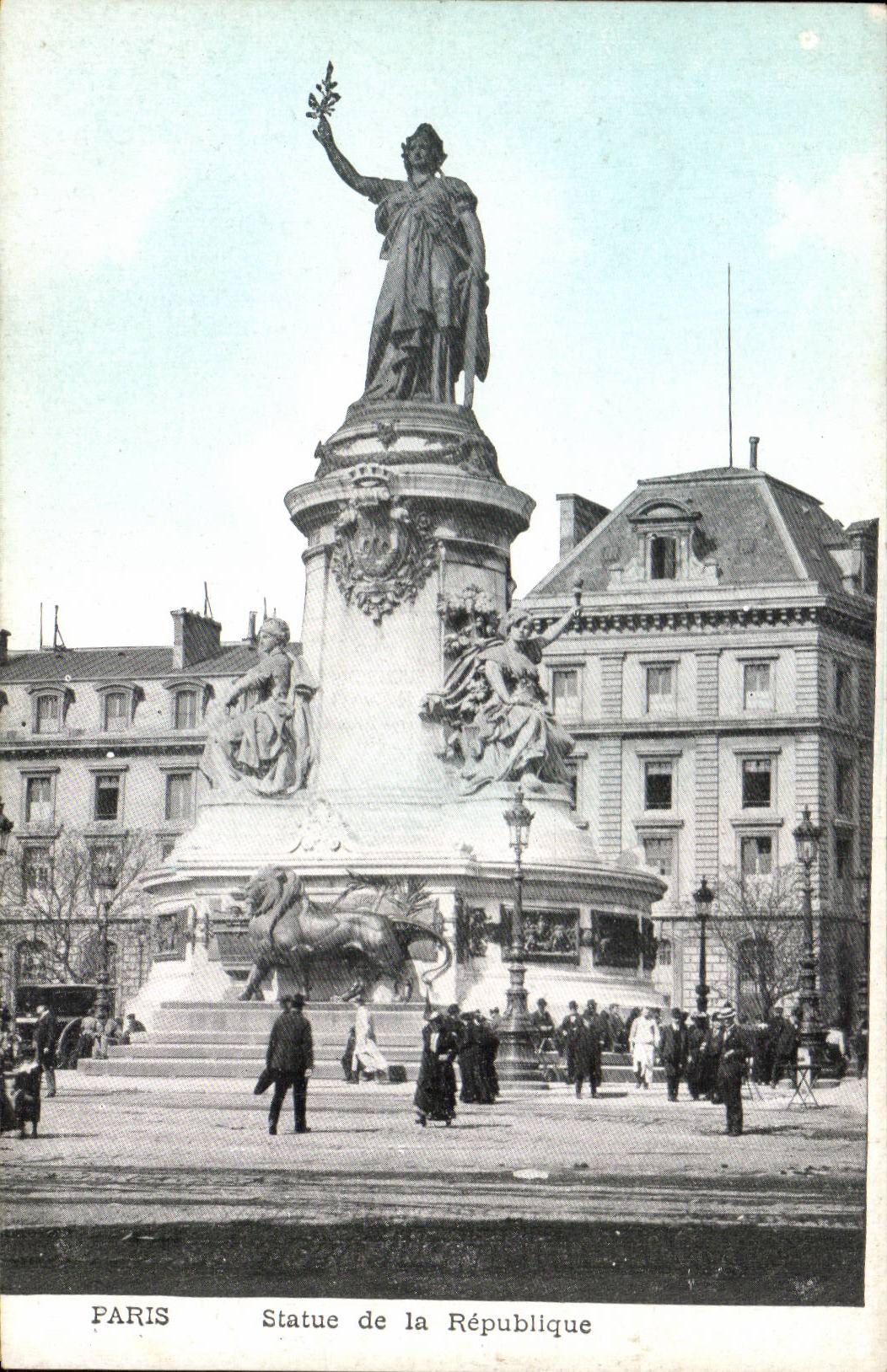 Paris 10 - Statue of the Republic - CPA