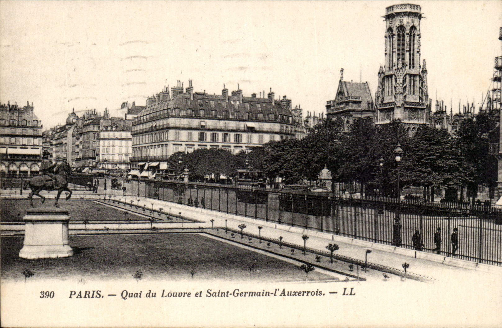 Paris 1 - Quai de Louvre et Eglise Saint Germaine l'Auxxerois - CPA 