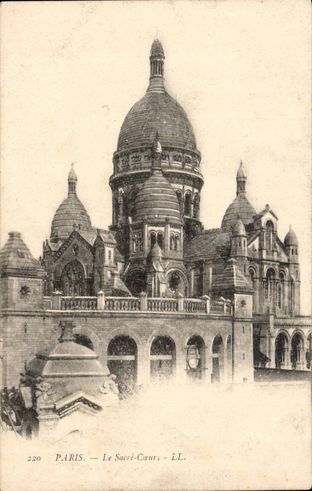 Paris - 14 - the Sacring Heart CPA